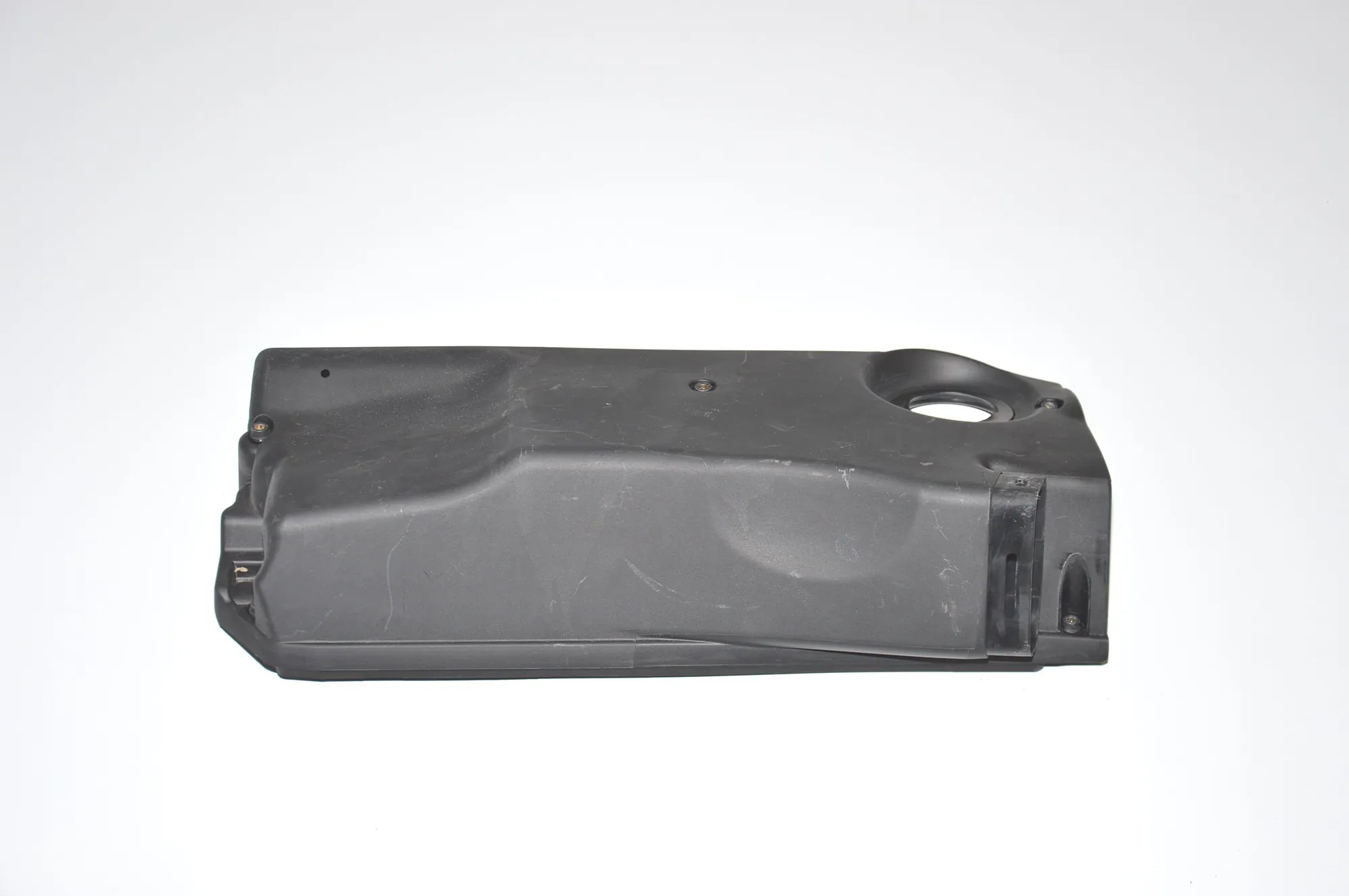 Air Filter Box Upper Part – OEM 2247443 · BMW 5 Touring (E39) 530 d 2000 – 2
