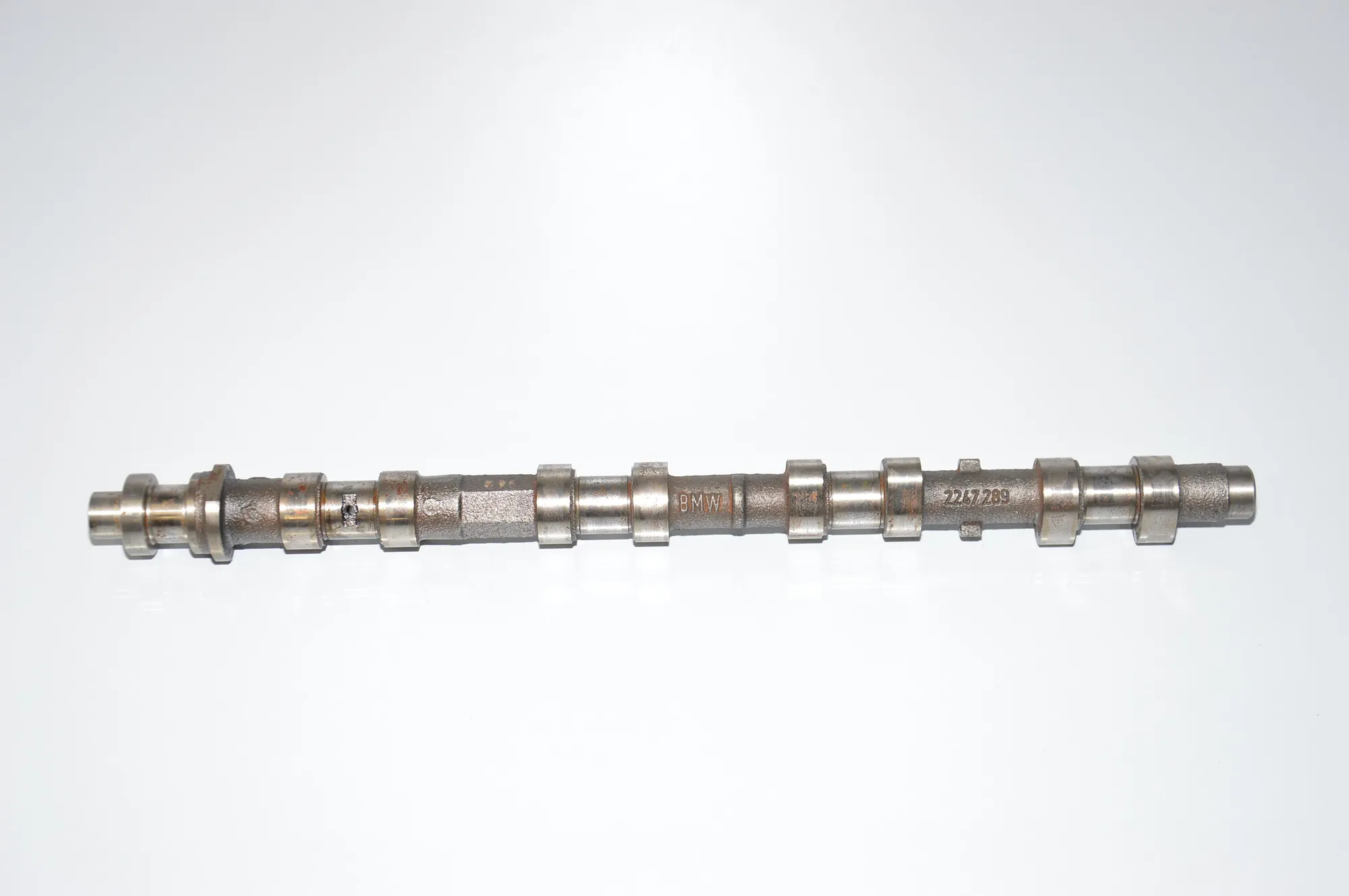 Exhaust Camshaft – OEM 2247289 · BMW 7 (E38) BMW 7 (E38) 740 d 2000 – 2
