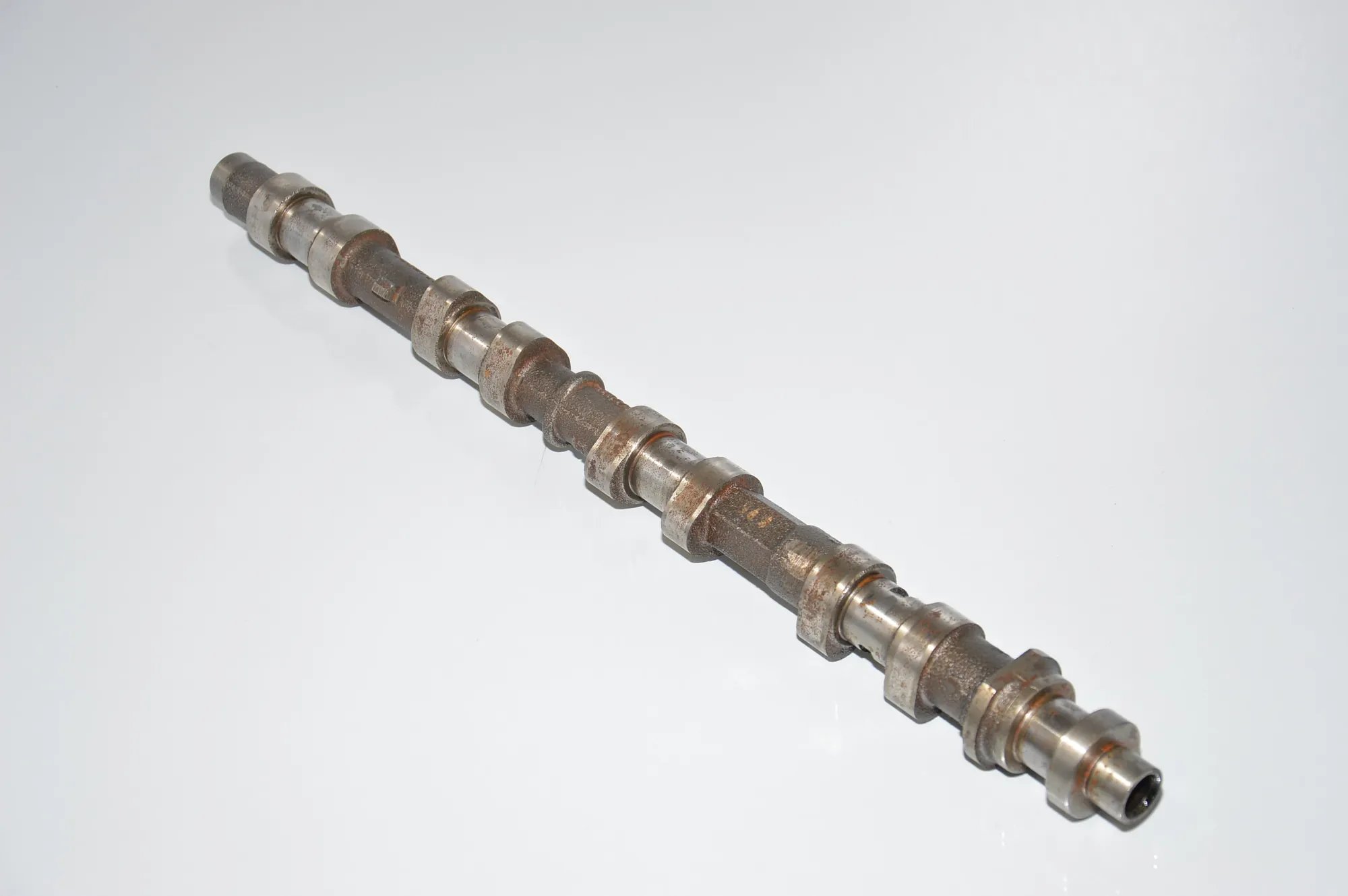 Exhaust Camshaft – OEM 2247289 · BMW 7 (E38) BMW 7 (E38) 740 d 2000 – 4