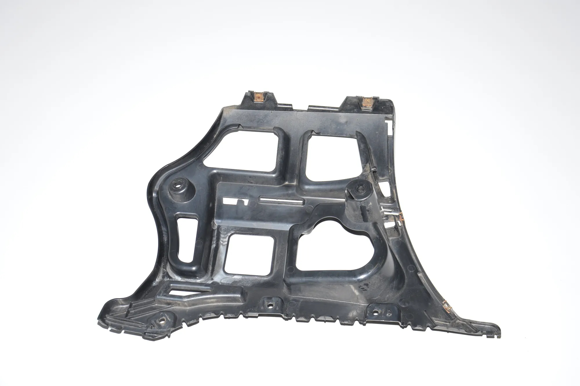 Rear Right Bumper Bracket – OEM 7202668 · BMW 3 (E90) 318 d 2009 – 2