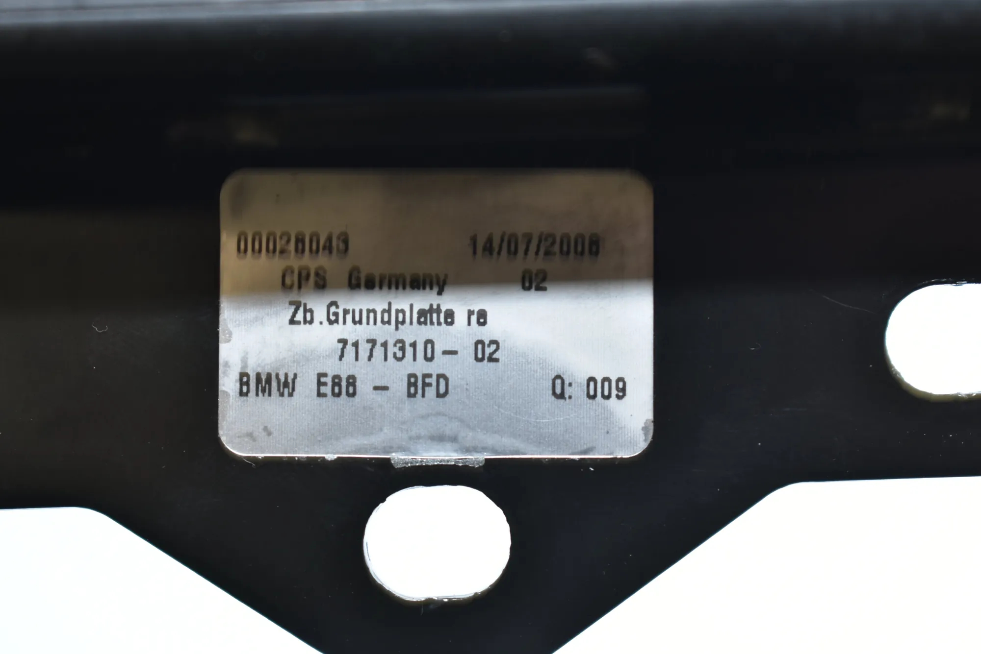 Other Body Parts – OEM 7171310 · BMW 1 Cabrio (E88) 120 d 2008 – 4