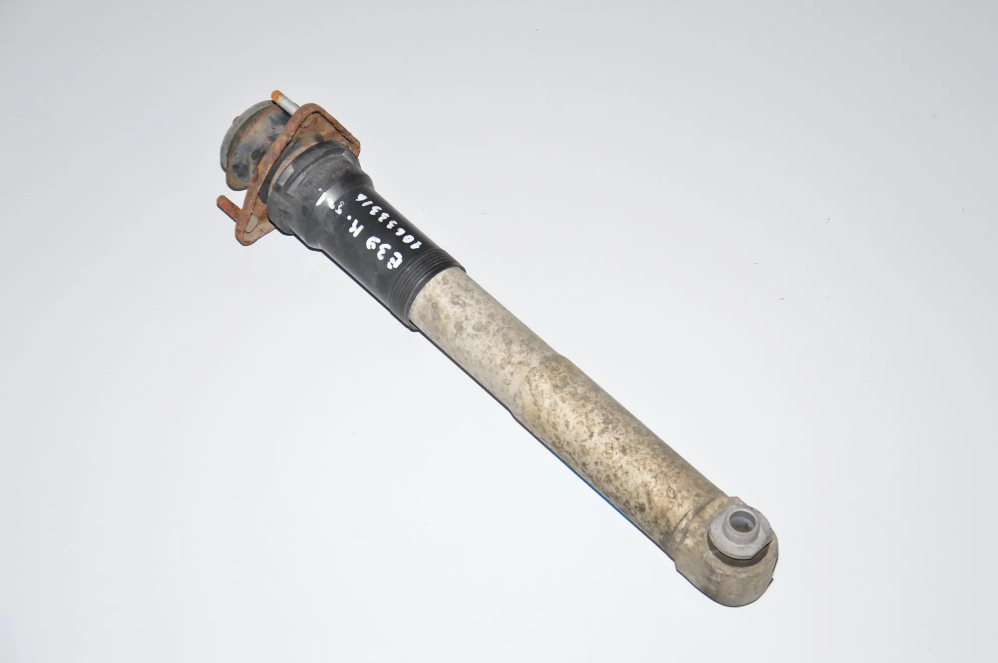 Rear Left Shock Absorber – OEM 814904557249 · BMW 5 Touring (E39) 525 d 2001