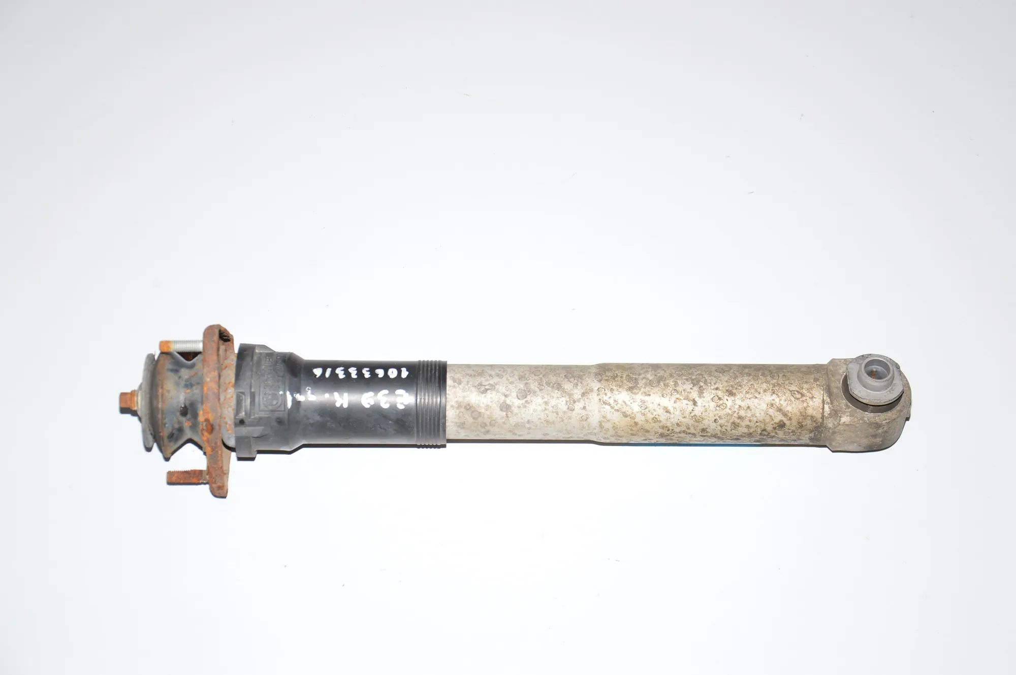 Rear Left Shock Absorber – OEM 814904557249 · BMW 5 Touring (E39) 525 d 2001 – 2
