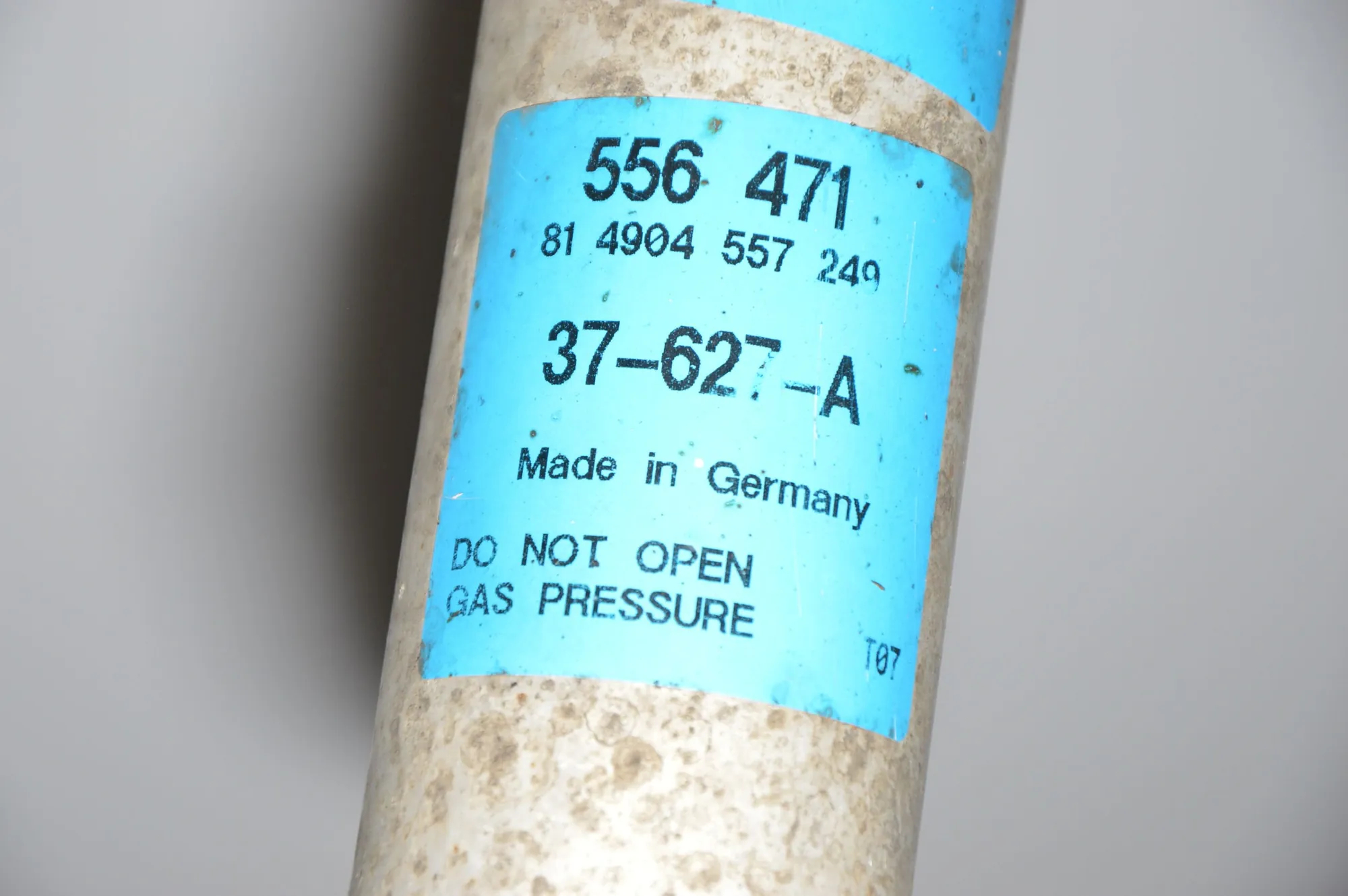 Rear Right Shock Absorber – OEM 814904557249 · BMW 5 Touring (E39) 525 d 2001 – 4