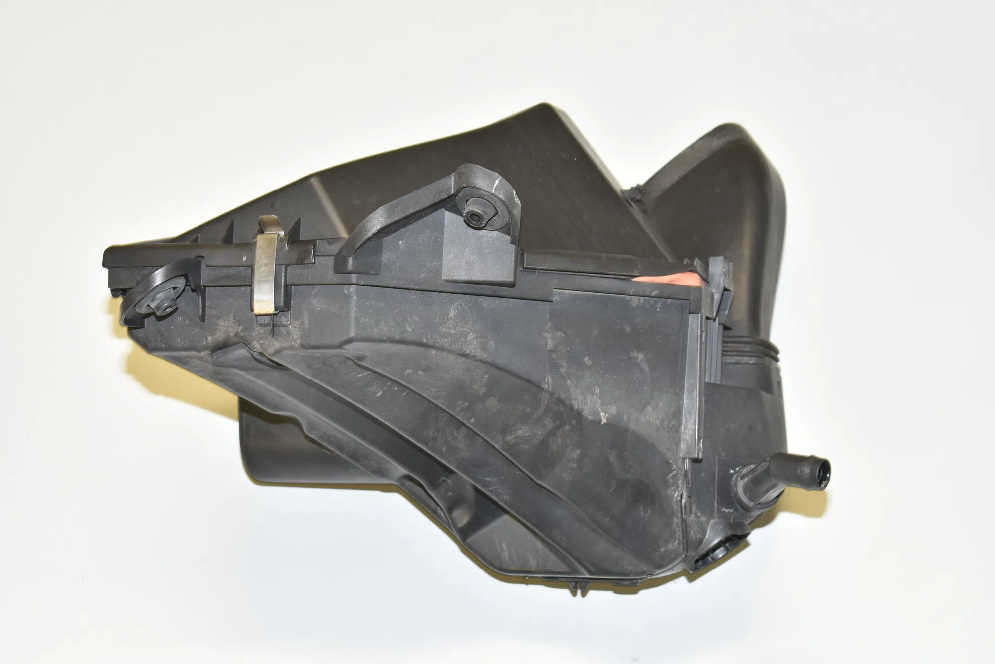 Air Filter Box – OEM 7797467 · BMW 1 Cabrio (E88) 120 d 2008 – 3