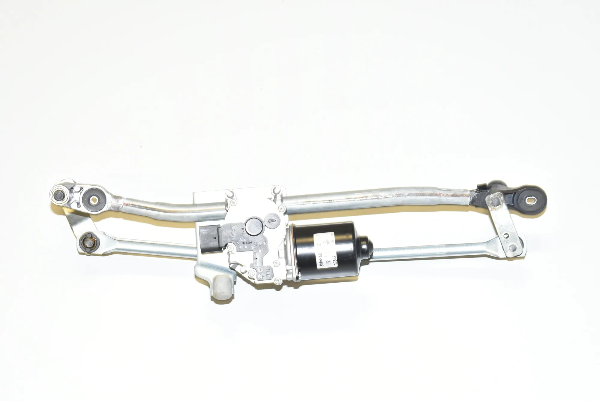 Front Windshield Wiper Mechanism – OEM 7193037 · BMW 1 Cabrio (E88) 120 d 2008 – 3