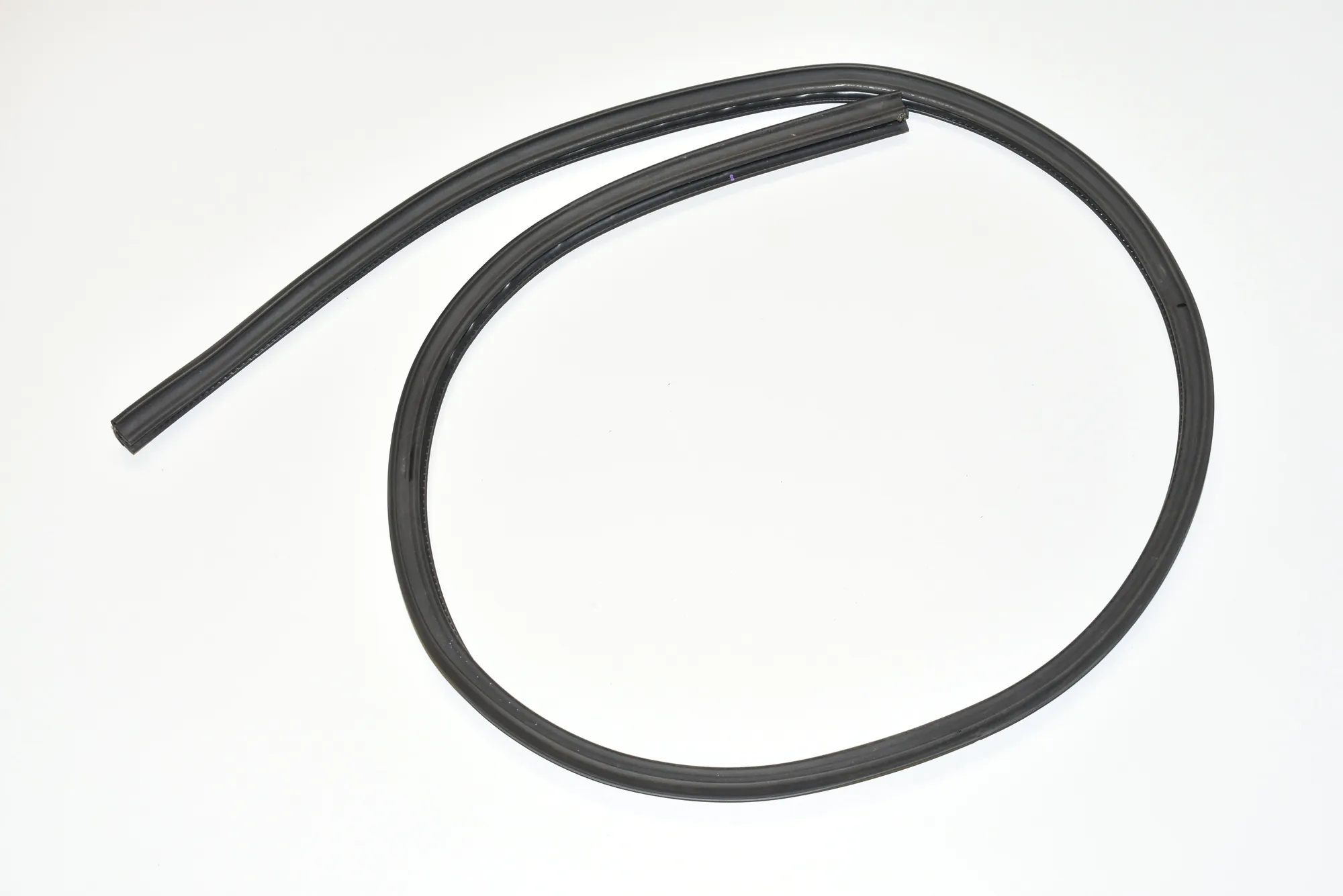 Front Right Door Seal Rubber – OEM 7164994 · BMW 1 Cabrio (E88) 120 d 2008 – 2