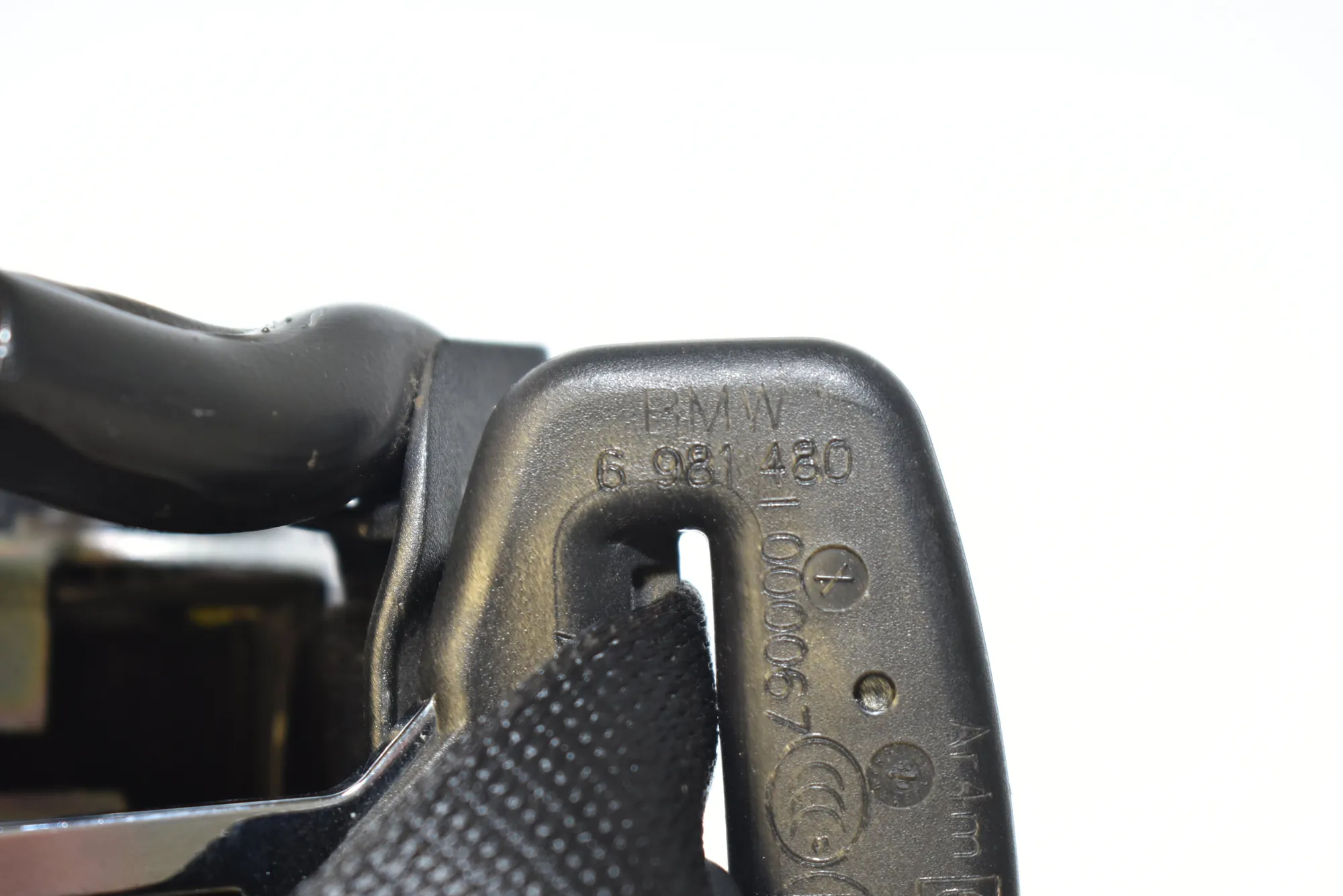 Rear Right Seatbelt – OEM 6981480 · BMW 1 Cabrio (E88) 120 d 2008 – 4