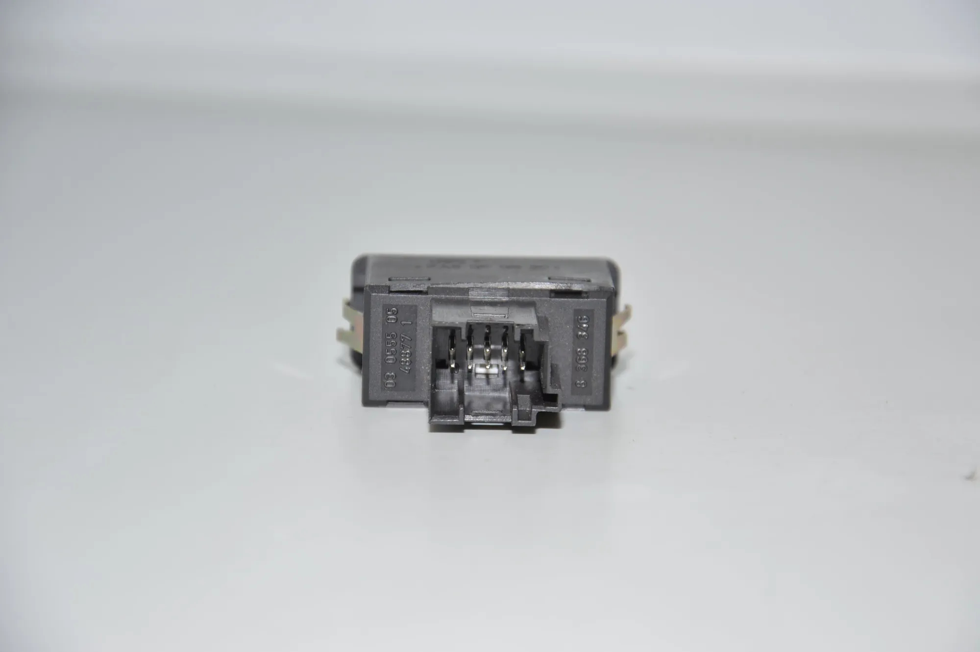 USB/AUX-In Socket Port – OEM 8368346 · BMW X5 (E53) 4.6 is 2002 – 5