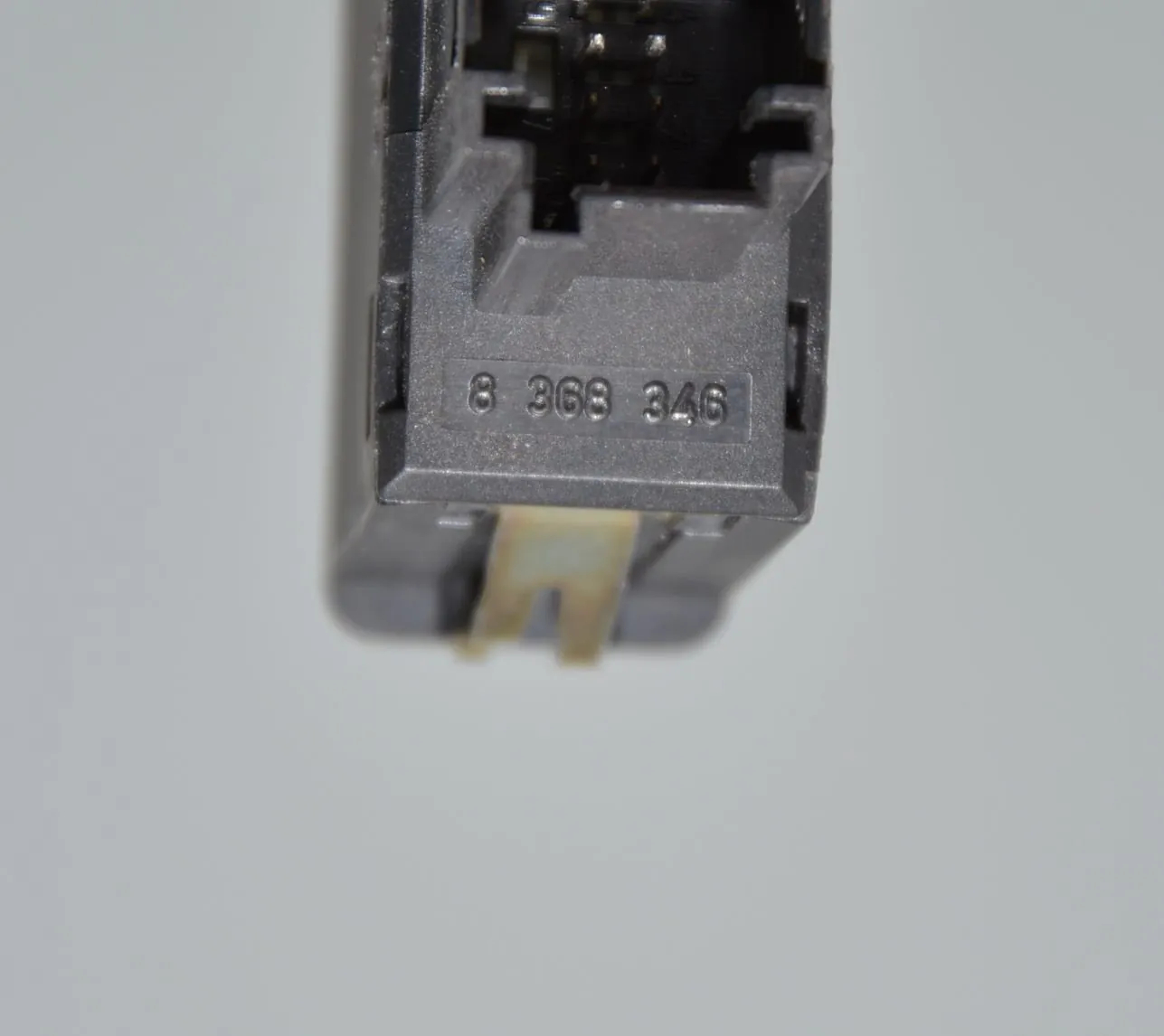 USB/AUX-In Socket Port – OEM 8368346 · BMW X5 (E53) 4.6 is 2002 – 6