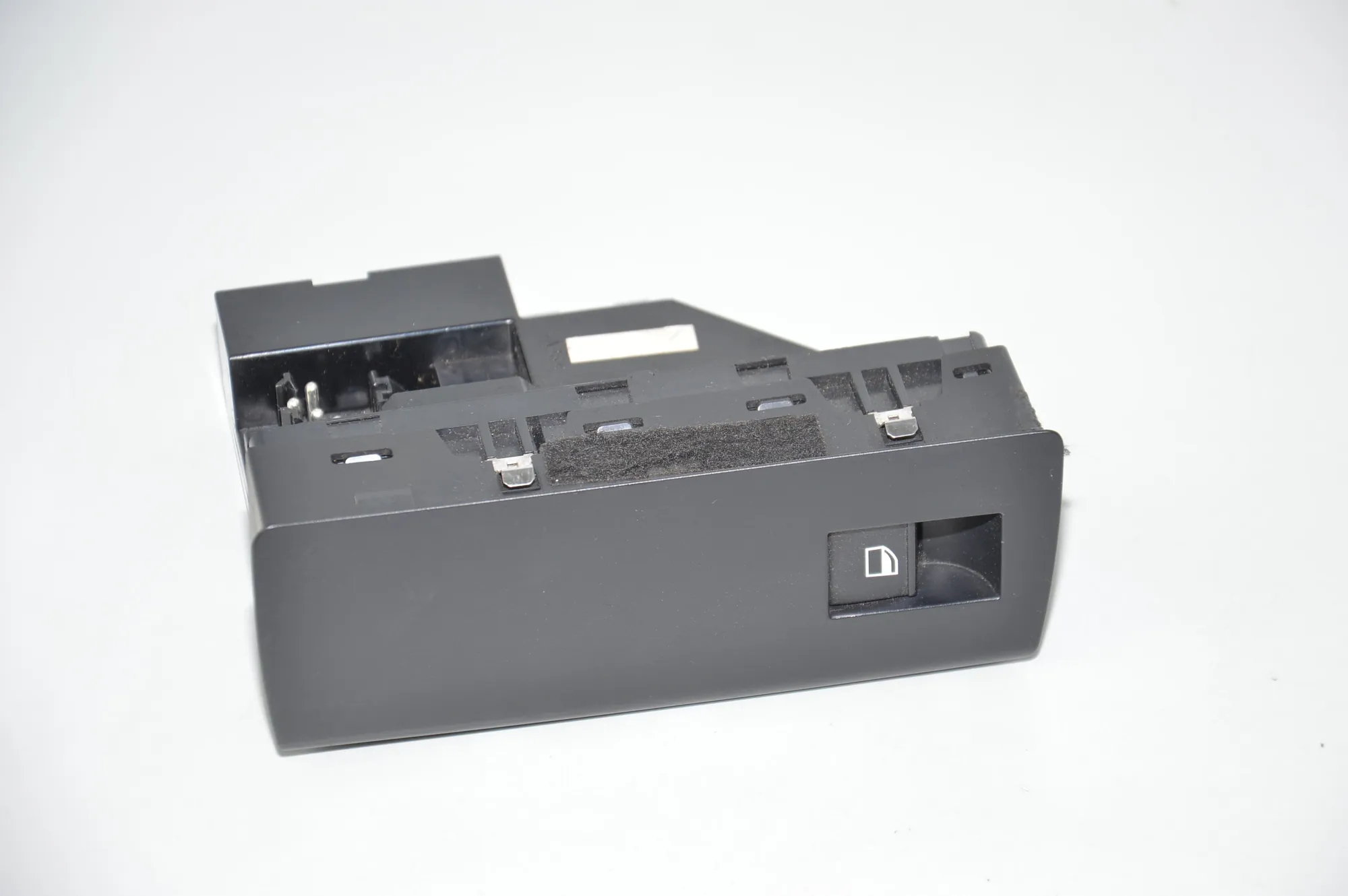 Front Left Door Window Switch – OEM 6916604 · BMW X5 (E53) 4.6 is 2002