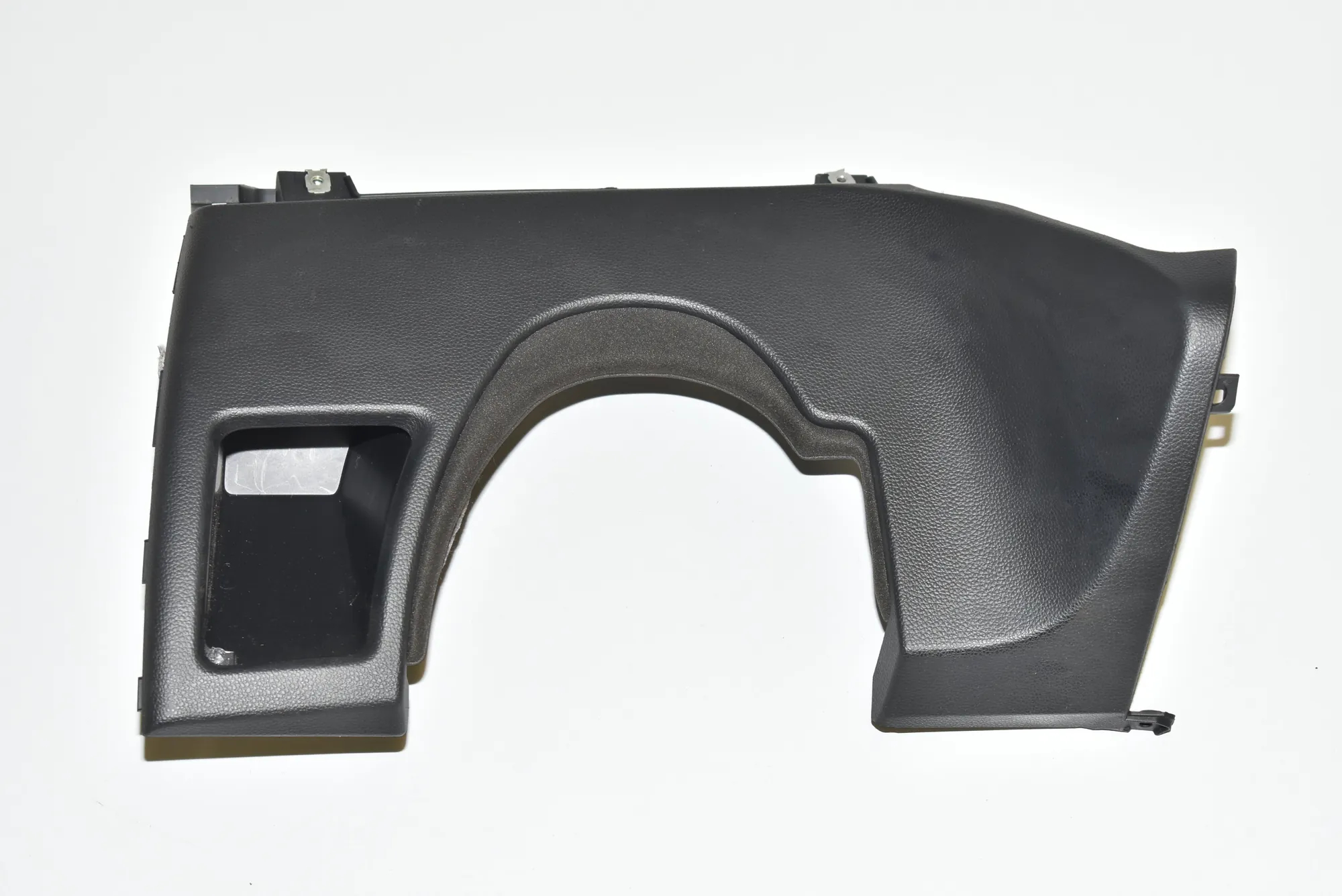 Dashboard Lower Trim – OEM 6982800 · BMW 1 Cabrio (E88) 120 d 2008 – 2