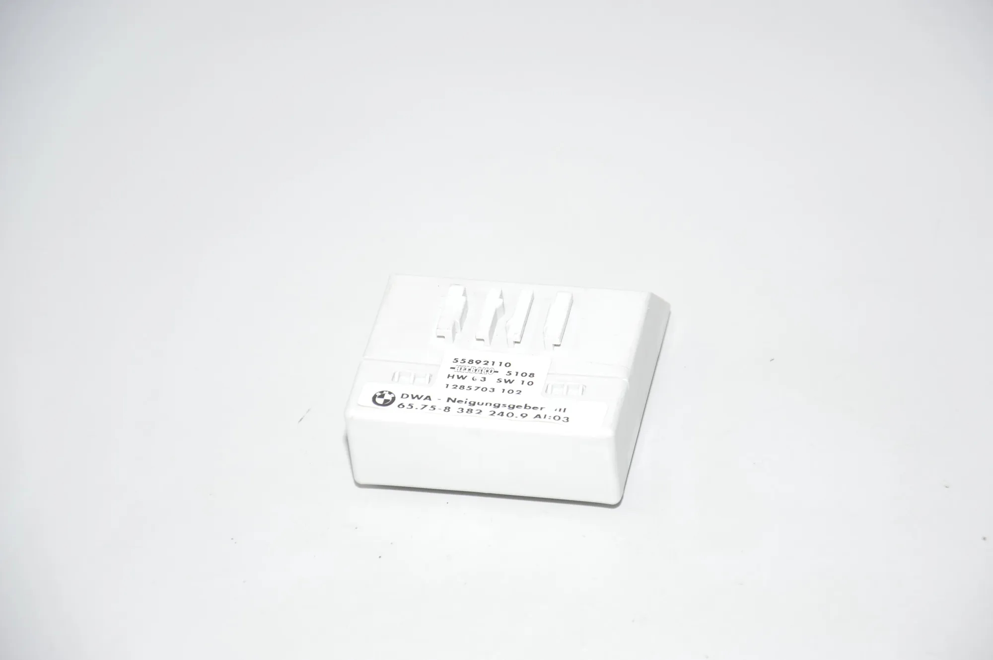 Other Control Units – OEM 8382240 · BMW X5 (E53) 4.6 is 2002 – 2