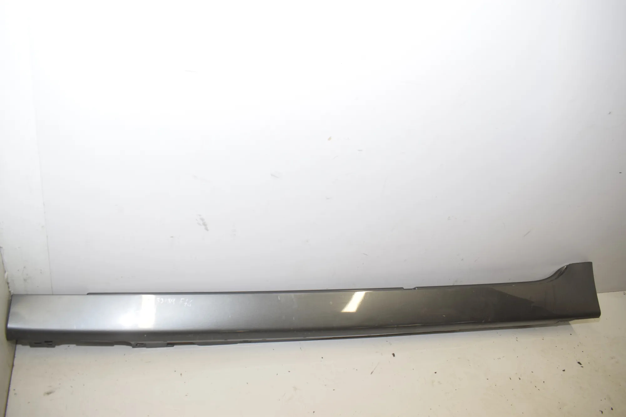 Left Side Plastic Sideskirt Cover – OEM 7403805 · BMW 2 Gran Tourer (F46) 216 i 2018