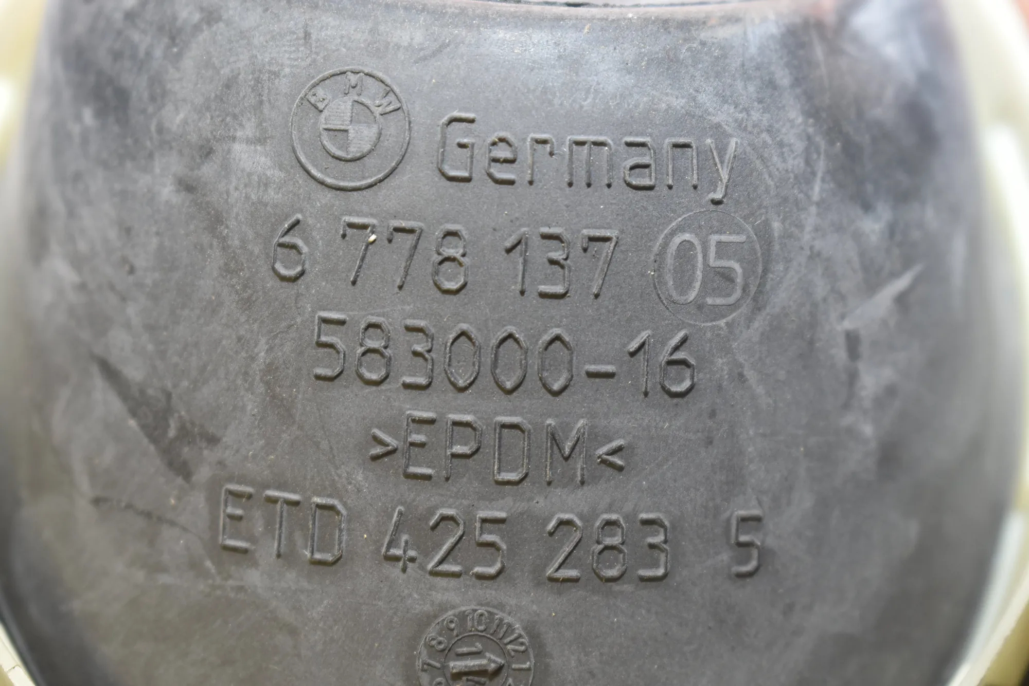 Other Body Parts – OEM 6778137 · BMW 5 Touring (F11) BMW 5 Touring (F11) 520 d 2012 – 4