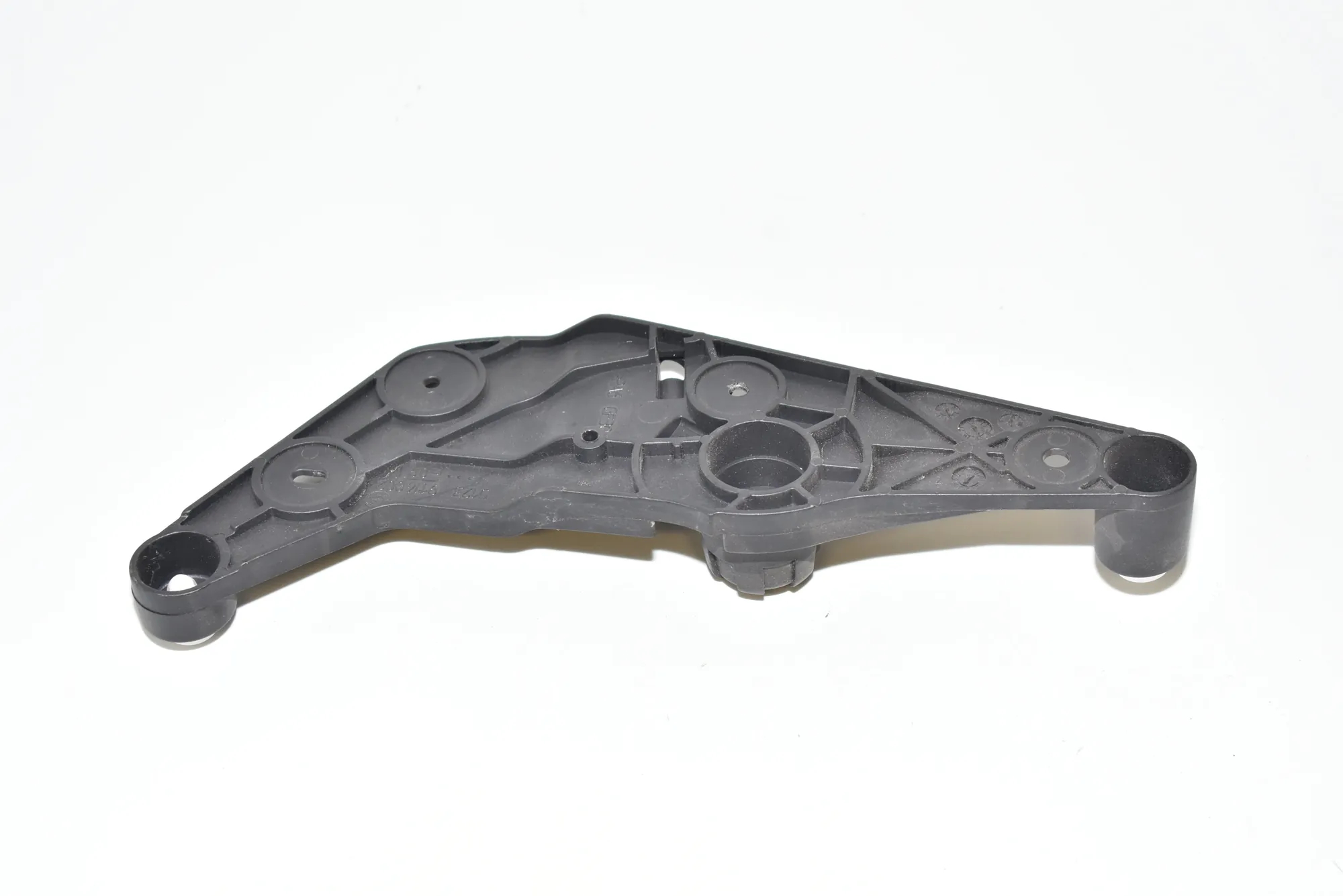 Bonnet Lock Cable – OEM 9114002 · BMW 5 Touring (F11) BMW 5 Touring (F11) 520 d 2012