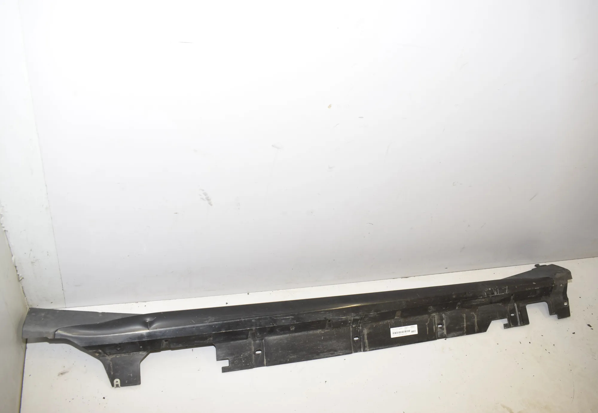 Right Side Plastic Sideskirt Cover – OEM 7403398 · BMW X1 (F48) sDrive 18 d 2019 – 2