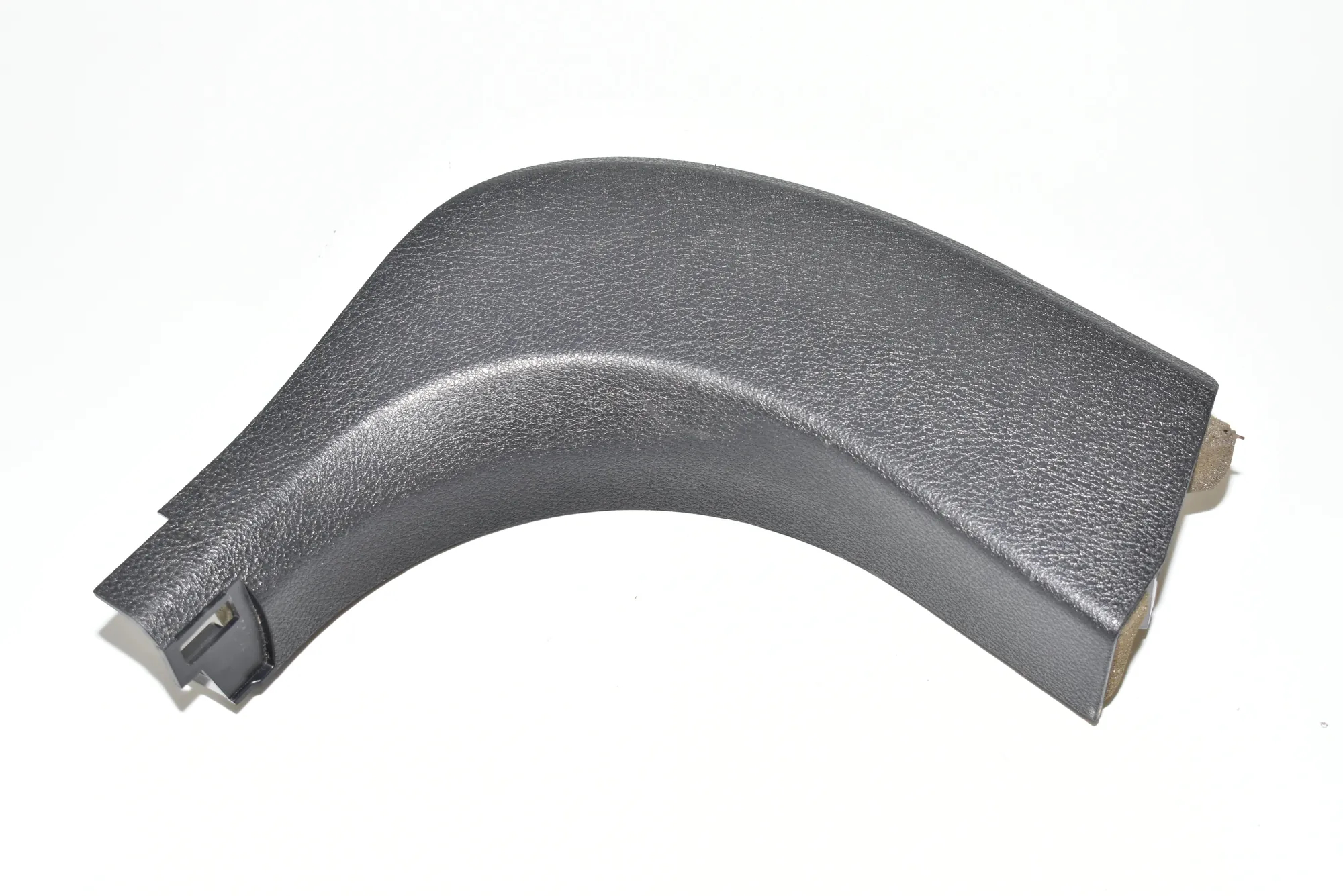 Front Right Interior Step Trim – OEM 9162736 · BMW 5 Touring (F11) BMW 5 Touring (F11) 520 d 2012 – 2
