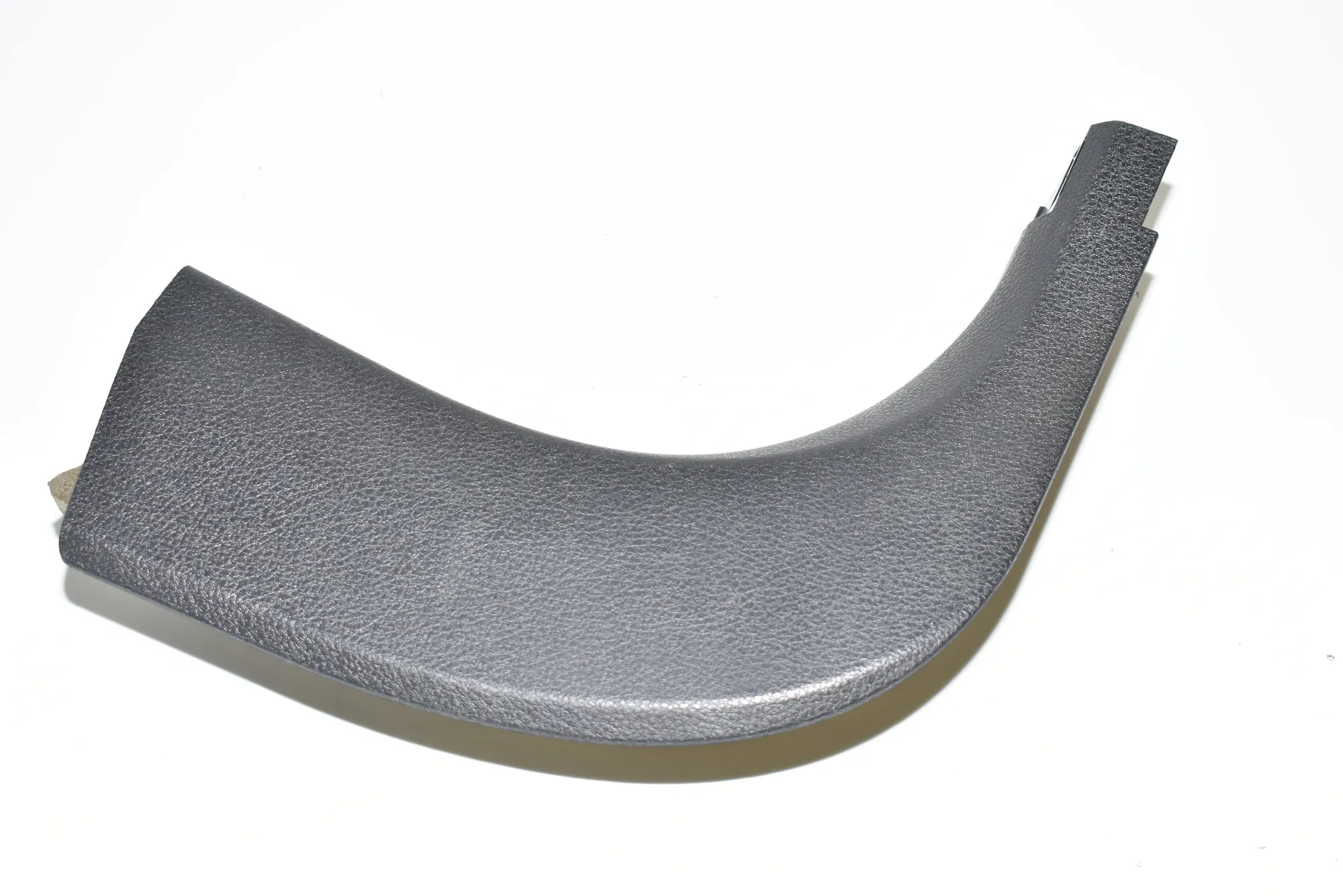 Front Right Interior Step Trim – OEM 9162736 · BMW 5 Touring (F11) BMW 5 Touring (F11) 520 d 2012