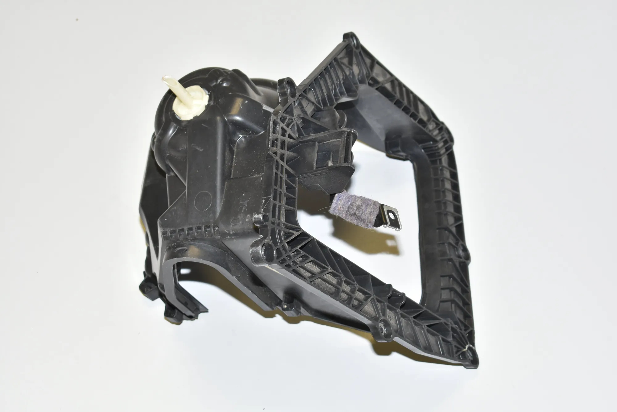 Other Body Parts – OEM 9216213 · BMW 5 Touring (F11) BMW 5 Touring (F11) 520 d 2012 – 2