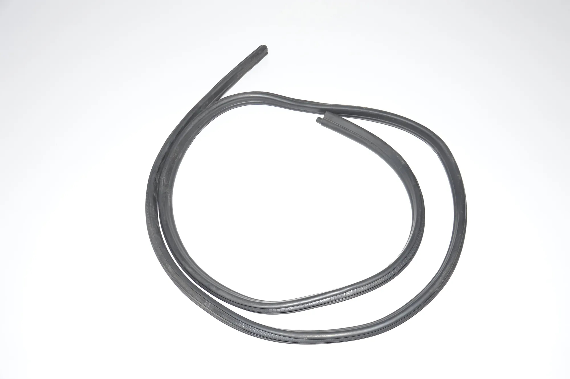 Front Left Door Seal Rubber – OEM 2990833 · BMW X1 (E84) BMW X1 (E84) sDrive 16 d 2012 – 4