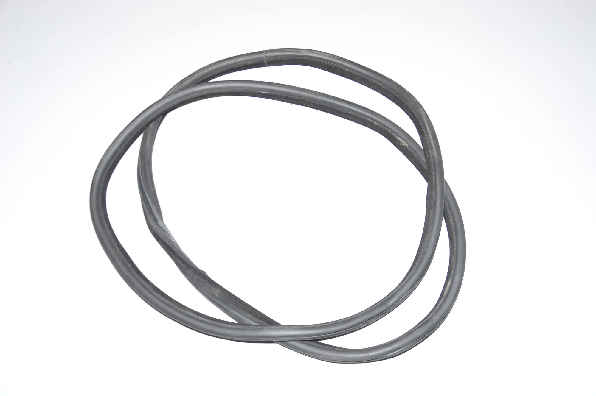 Rear Left Door Seal Rubber – OEM 7289639 · BMW X5 (F15, F85) BMW X5 (F15, F85) xDrive 30 d 2014 – 3
