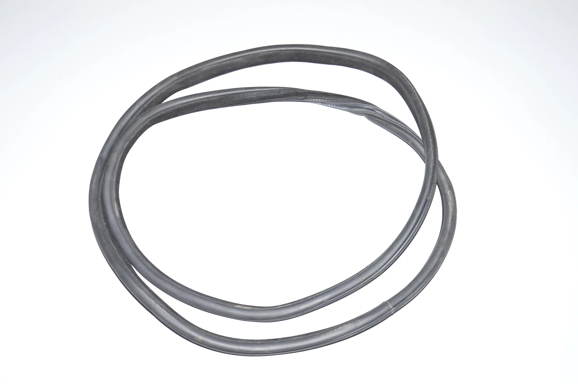 Rear Left Door Seal Rubber – OEM 7289639 · BMW X5 (F15, F85) BMW X5 (F15, F85) xDrive 30 d 2014 – 2