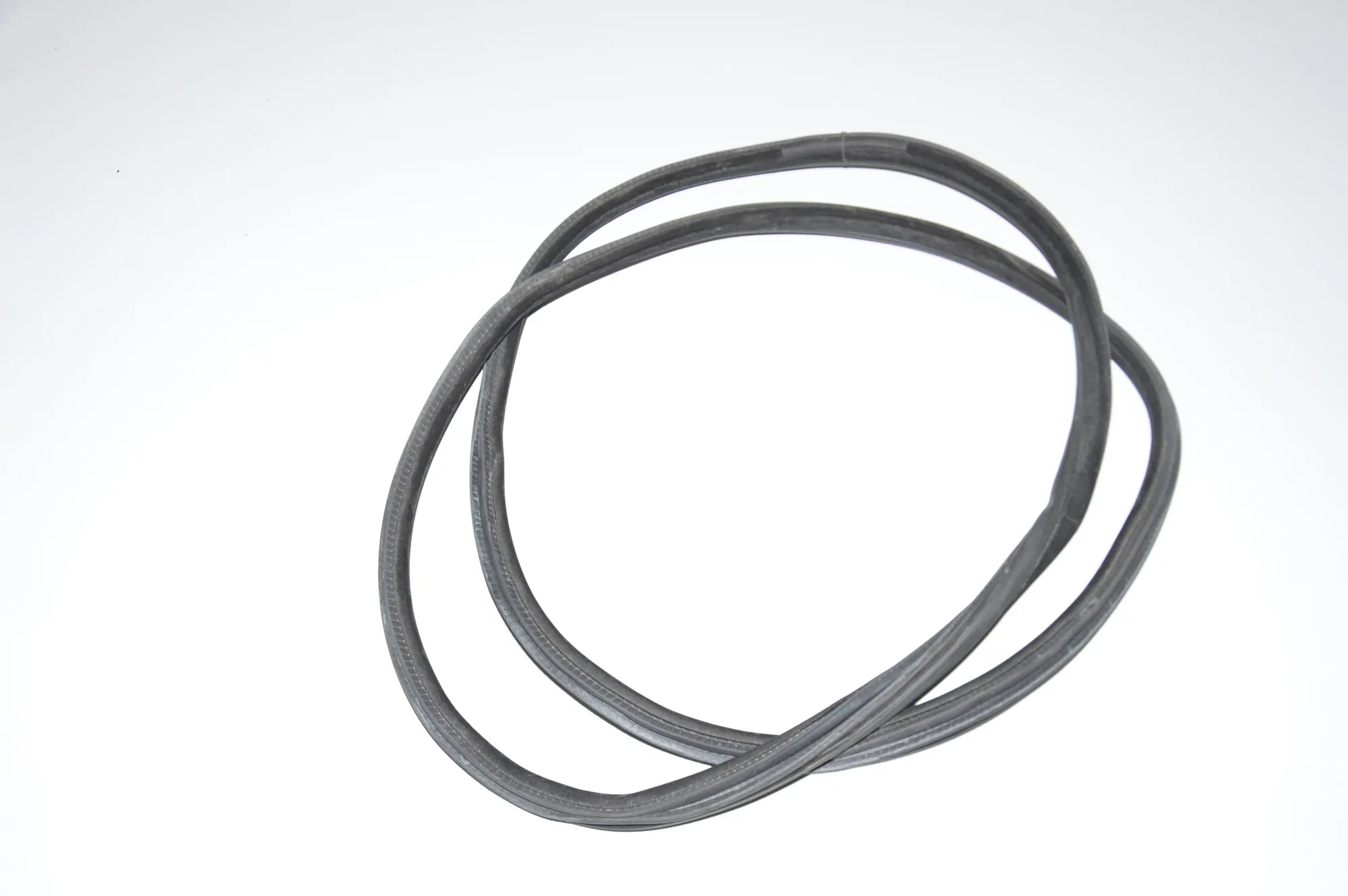 Rear Left Door Seal Rubber – OEM 7289639 · BMW X5 (F15, F85) BMW X5 (F15, F85) xDrive 30 d 2014 – 4