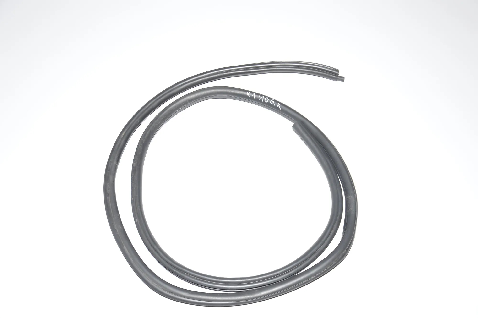 Rear Left Door Seal Rubber – OEM 2990835 · BMW X1 (E84) BMW X1 (E84) xDrive 20 d 2011 – 2