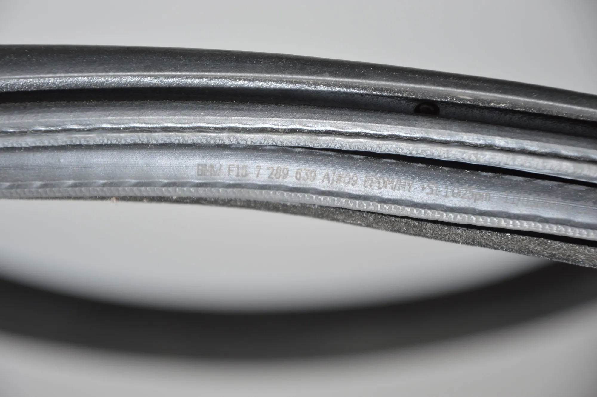 Rear Left Door Seal Rubber – OEM 7289639 · BMW X5 (F15, F85) BMW X5 (F15, F85) xDrive 30 d 2014 – 5