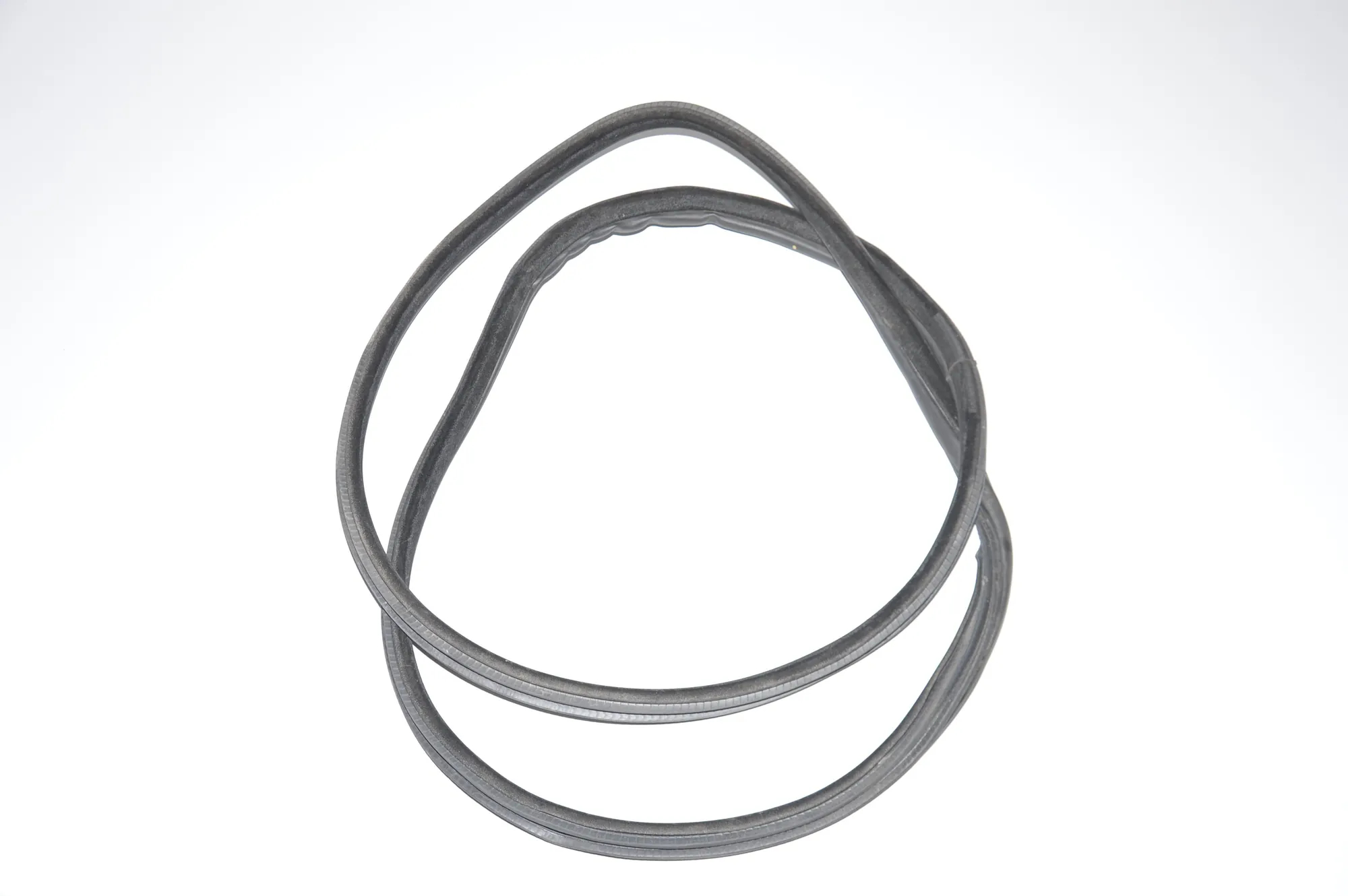 Rear Left Door Seal Rubber – OEM 7289639 · BMW X5 (F15, F85) BMW X5 (F15, F85) xDrive 30 d 2014