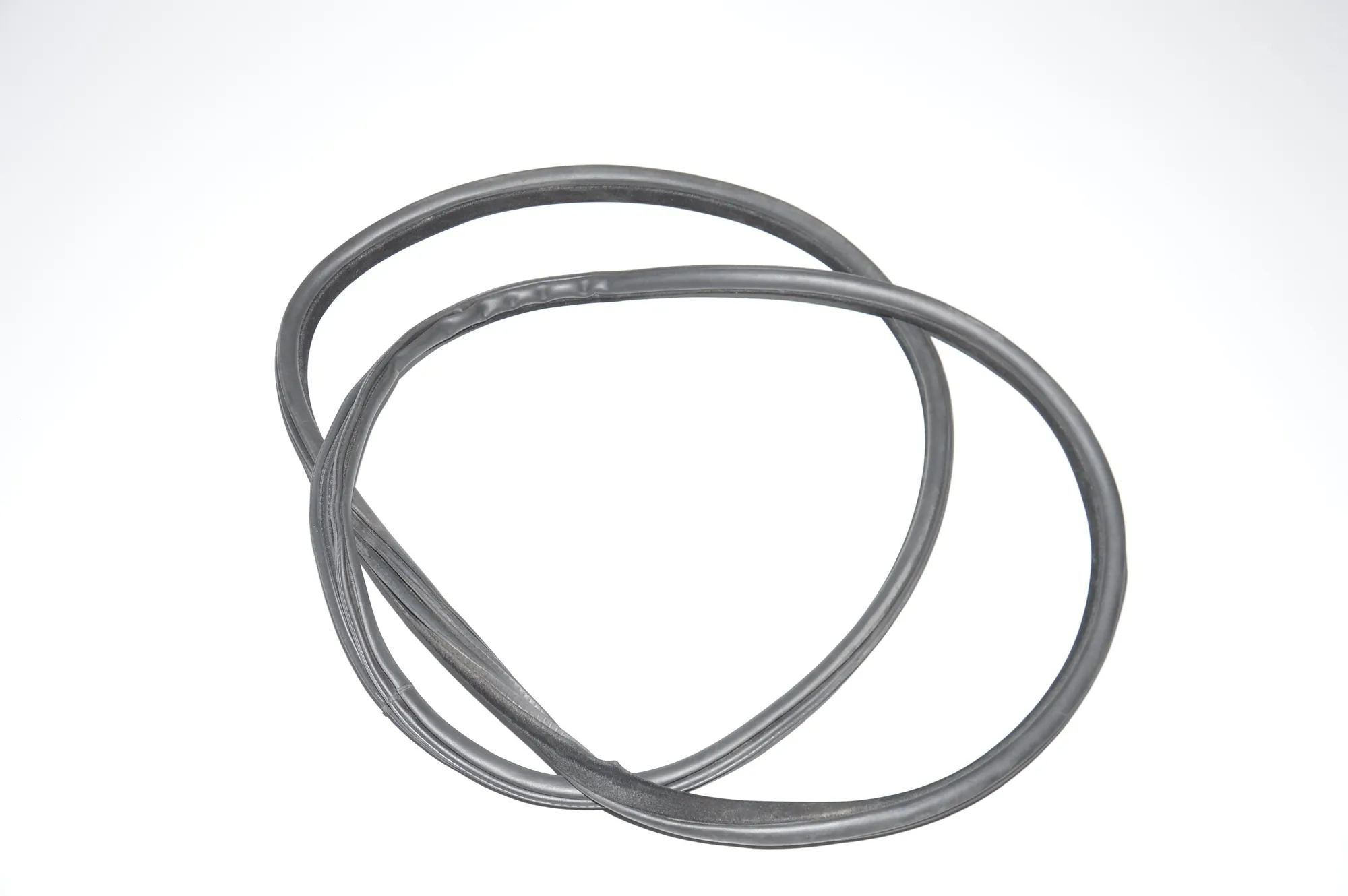 Rear Left Door Seal Rubber – OEM 7289639 · BMW X5 (F15, F85) BMW X5 (F15, F85) xDrive 30 d 2014 – 4