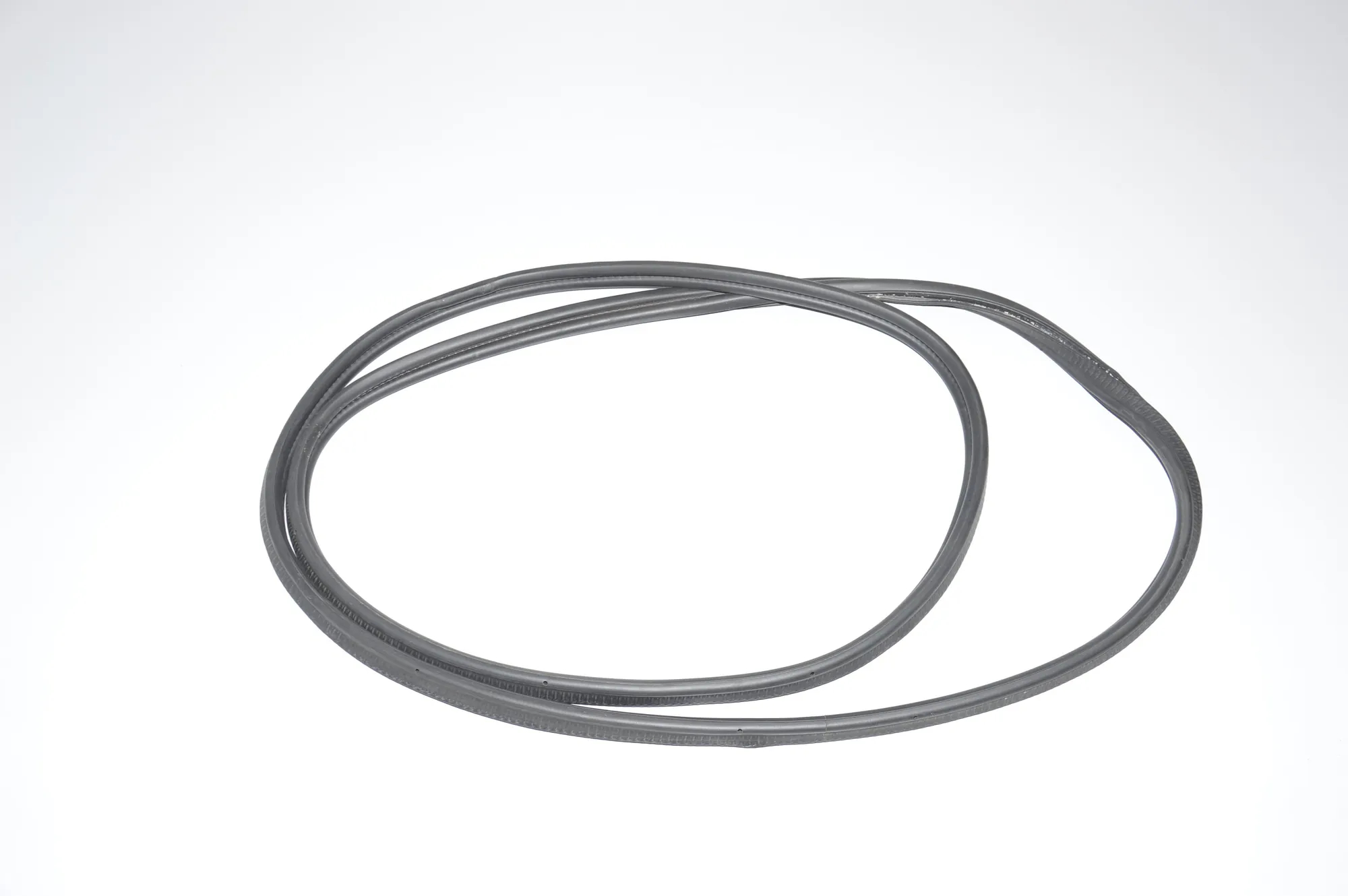Tailgate Rubber Seal – OEM 2990124 · BMW X1 (E84) BMW X1 (E84) sDrive 16 d 2013 – 3