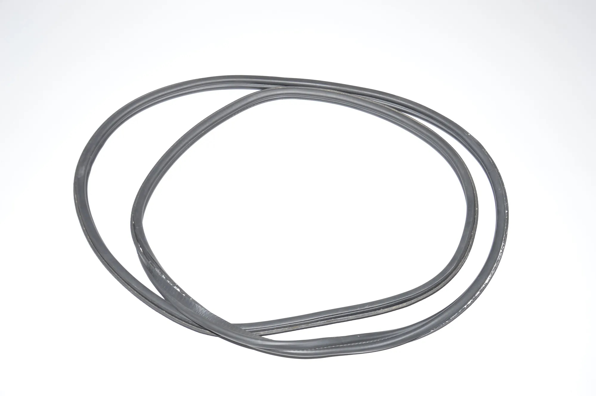 Tailgate Rubber Seal – OEM 2990124 · BMW X1 (E84) BMW X1 (E84) sDrive 16 d 2013 – 2