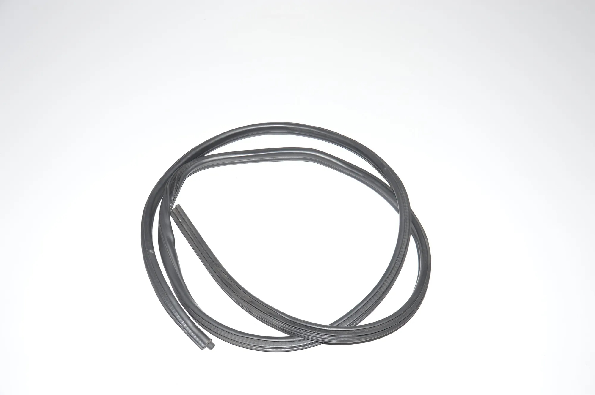 Rear Right Door Seal Rubber – OEM 2990835 · BMW X1 (E84) BMW X1 (E84) xDrive 20 d 2012
