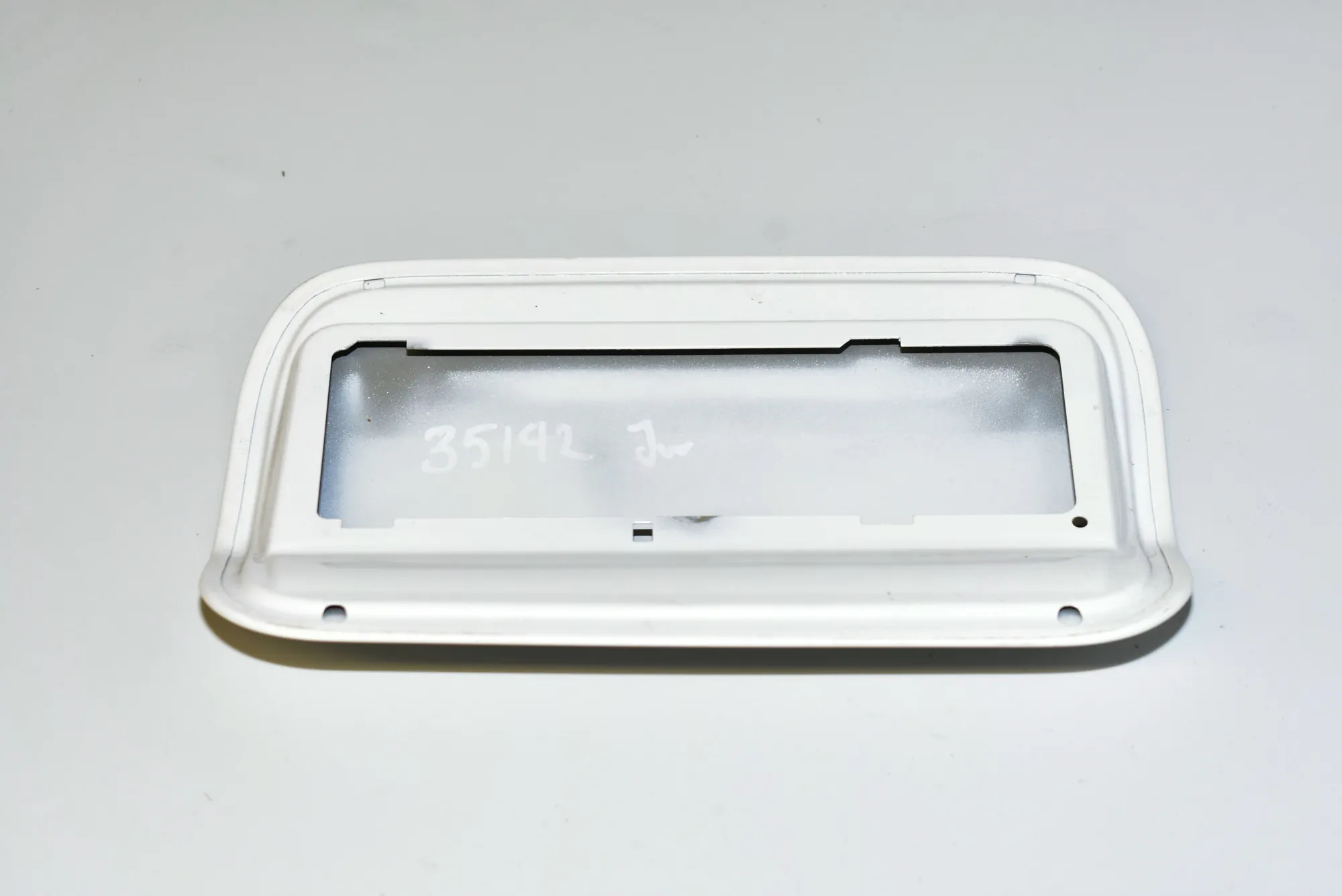 Fuel Tank Flap Cap · BMW 5 Touring (F11) BMW 5 Touring (F11) 520 d 2013 – 3