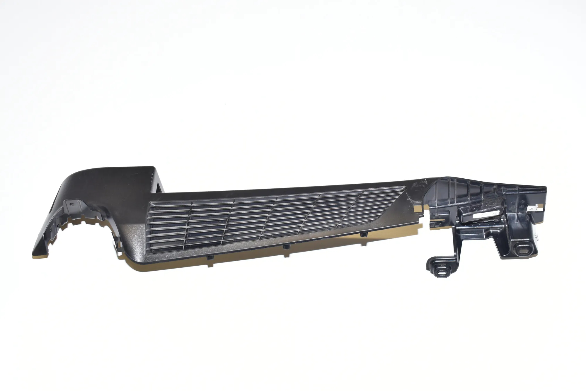 Trunk Boot Trim – OEM 9200693 · BMW 5 Touring (F11) BMW 5 Touring (F11) 520 d 2013