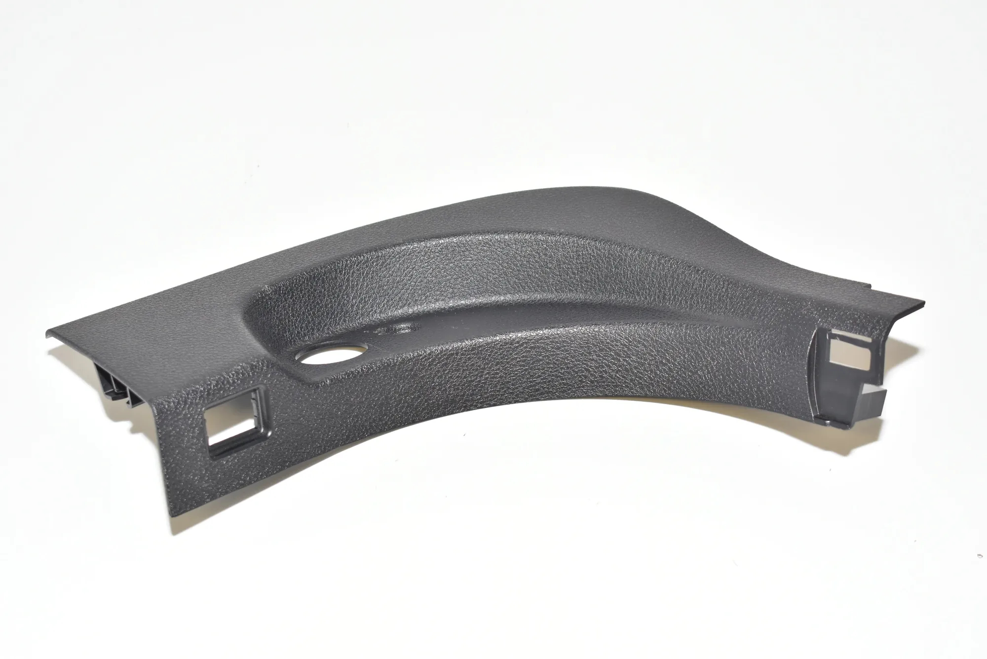 Front Left Interior Step Trim – OEM 9162735 · BMW 5 Touring (F11) BMW 5 Touring (F11) 520 d 2013 – 2