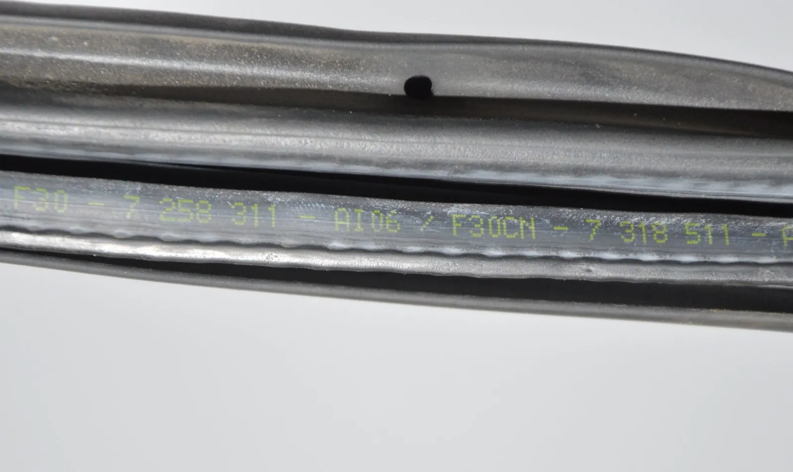 Rear Left Door Seal Rubber – OEM 7318511 · BMW 3 (F30, F80) BMW 3 (F30, F80) 320 d Efficient Dynamics 2014 – 5