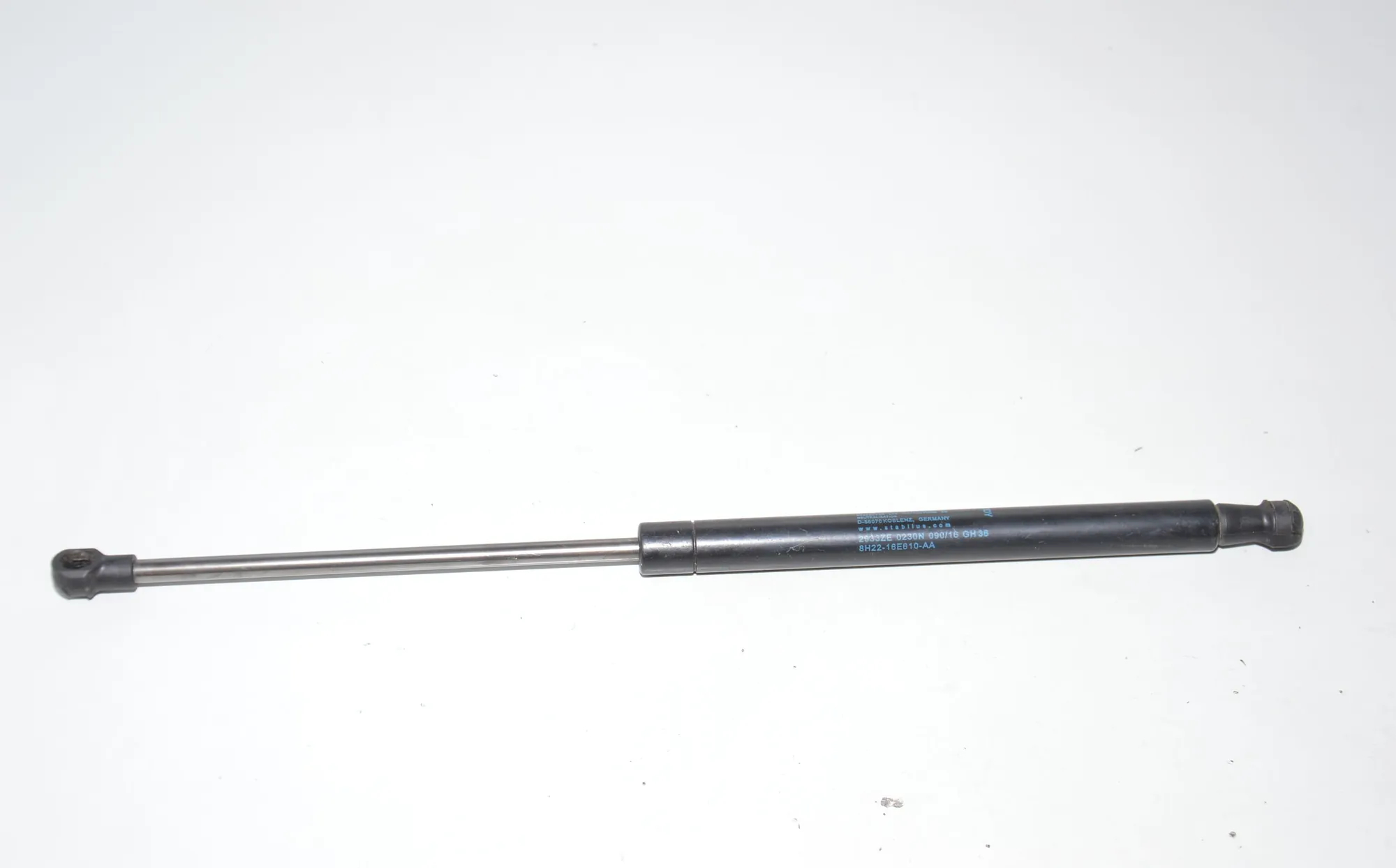Front Left Bonnet Strut – OEM 8H22-16E610-AA · LAND ROVER DISCOVERY IV (L319) LAND ROVER DISCOVERY IV (L319) 3.0 TD 4x4 2012