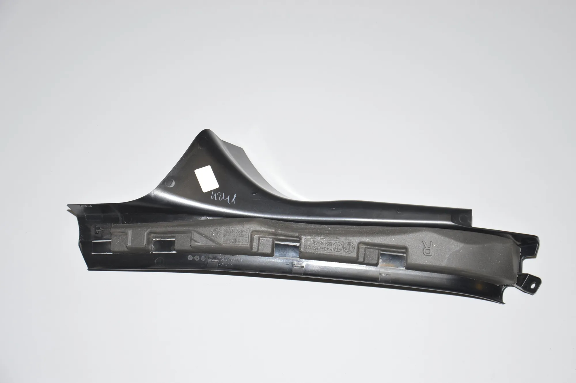 Rear Right Sill Trim – OEM 7352122 · BMW 5 Touring (F11) BMW 5 Touring (F11) 525 d 2012 – 4