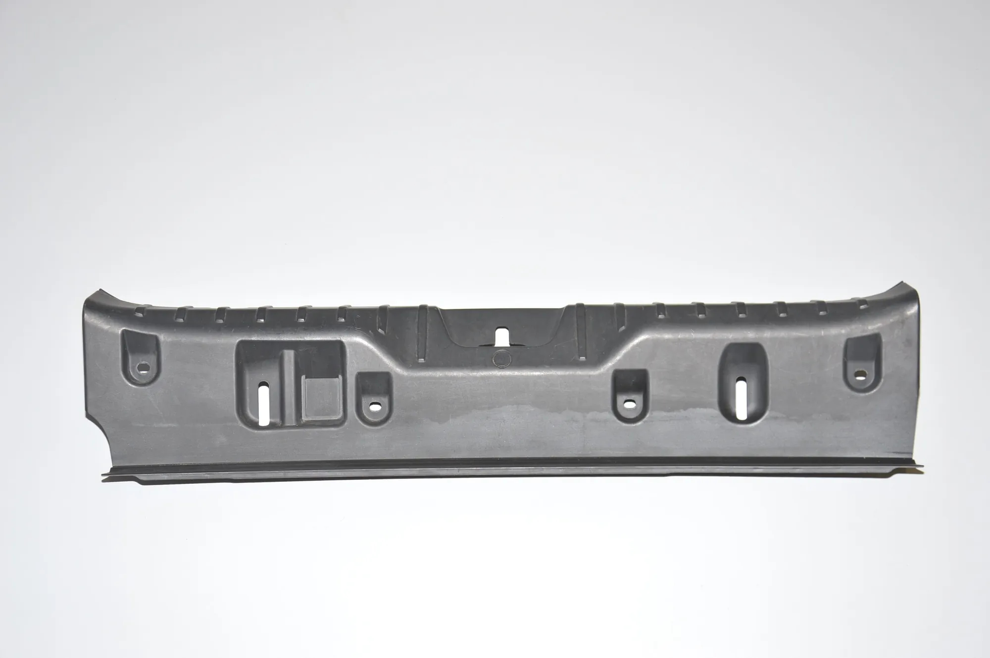 Trunk Boot Lock Trim – OEM 7227535 · BMW 5 (F10) BMW 5 (F10) 520 d 2011 – 3