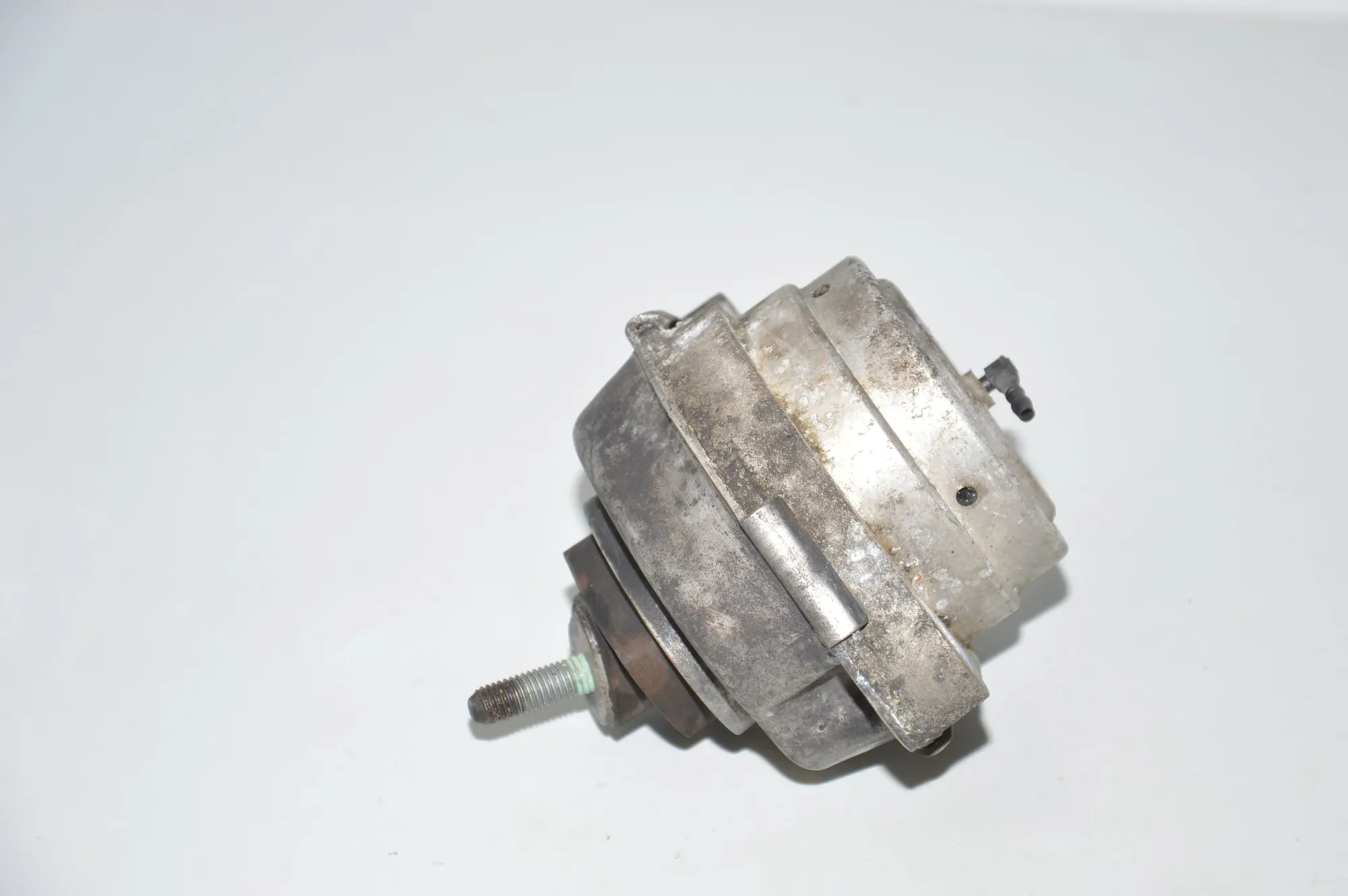 Right Side Engine Mount – OEM 6758444 · BMW X5 (E53) 3.0 d 2004 – 2
