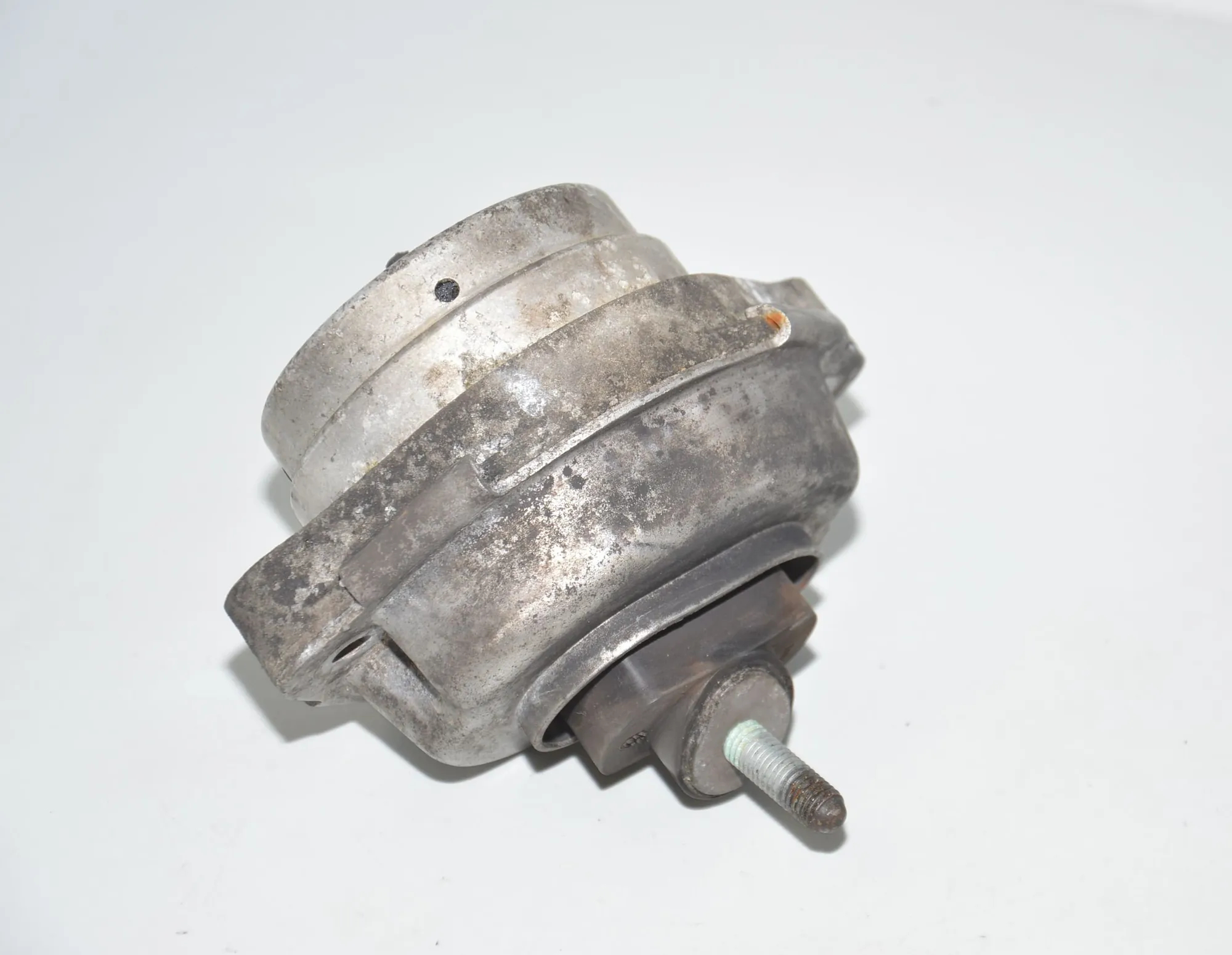 Right Side Engine Mount – OEM 6758444 · BMW X5 (E53) 3.0 d 2004
