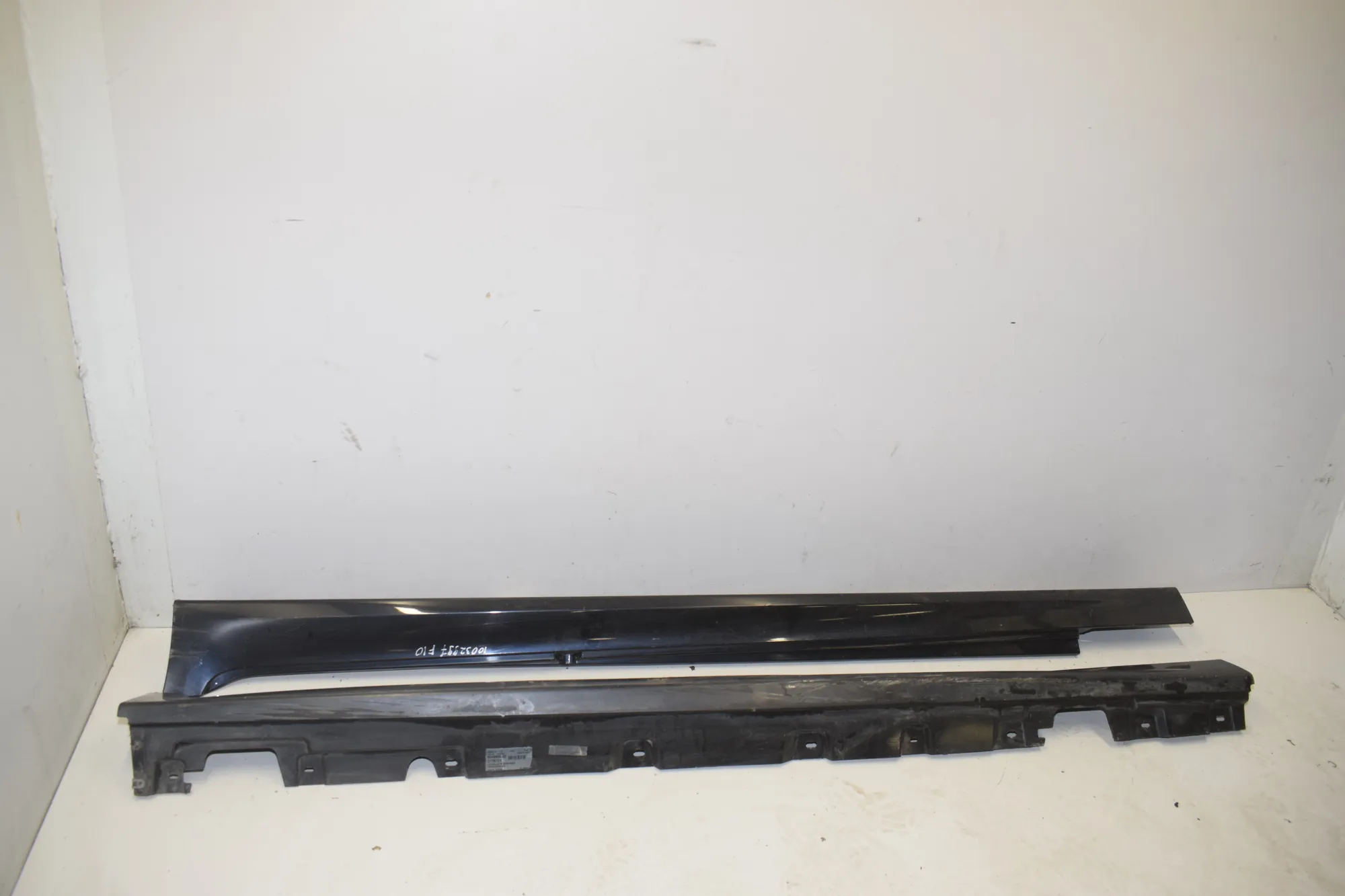 Sideskirt Kit – OEM 8048685 · BMW 5 (F10) 530 d 2014