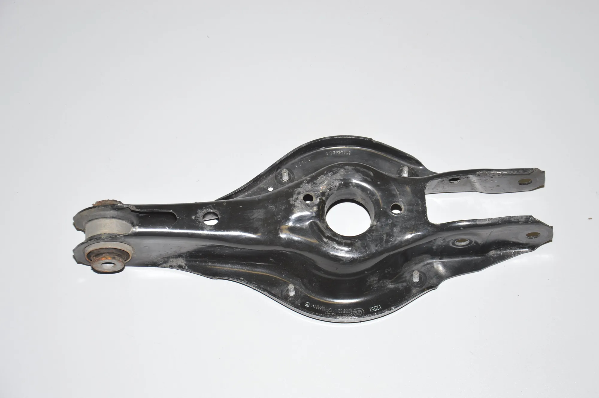 Rear Right Lower Control Arm – OEM 6792541 · BMW 1 (F20) 118 d 2011