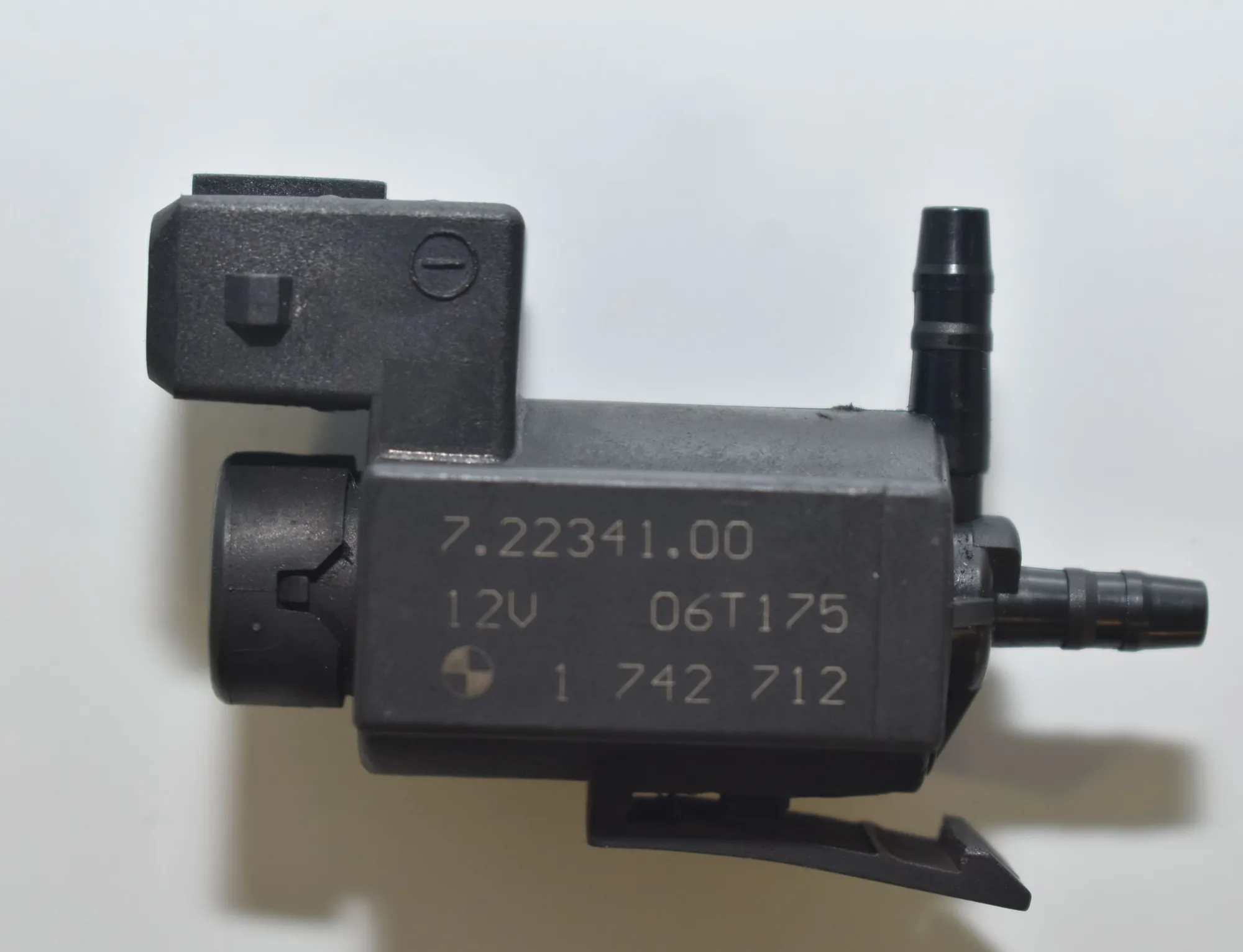 Solenoid Valve – OEM 1742712 · BMW 5 (E60) 535 d 2006 – 4