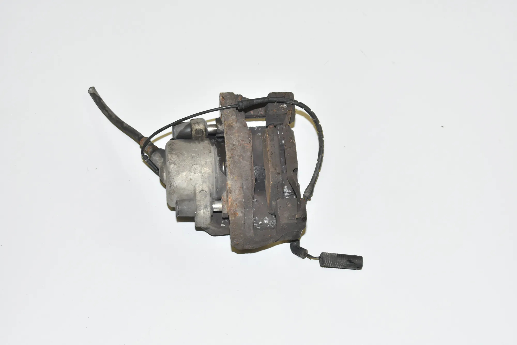 Front Left Brake Caliper · BMW 5 Touring (E39) 525 d 2002 – 3