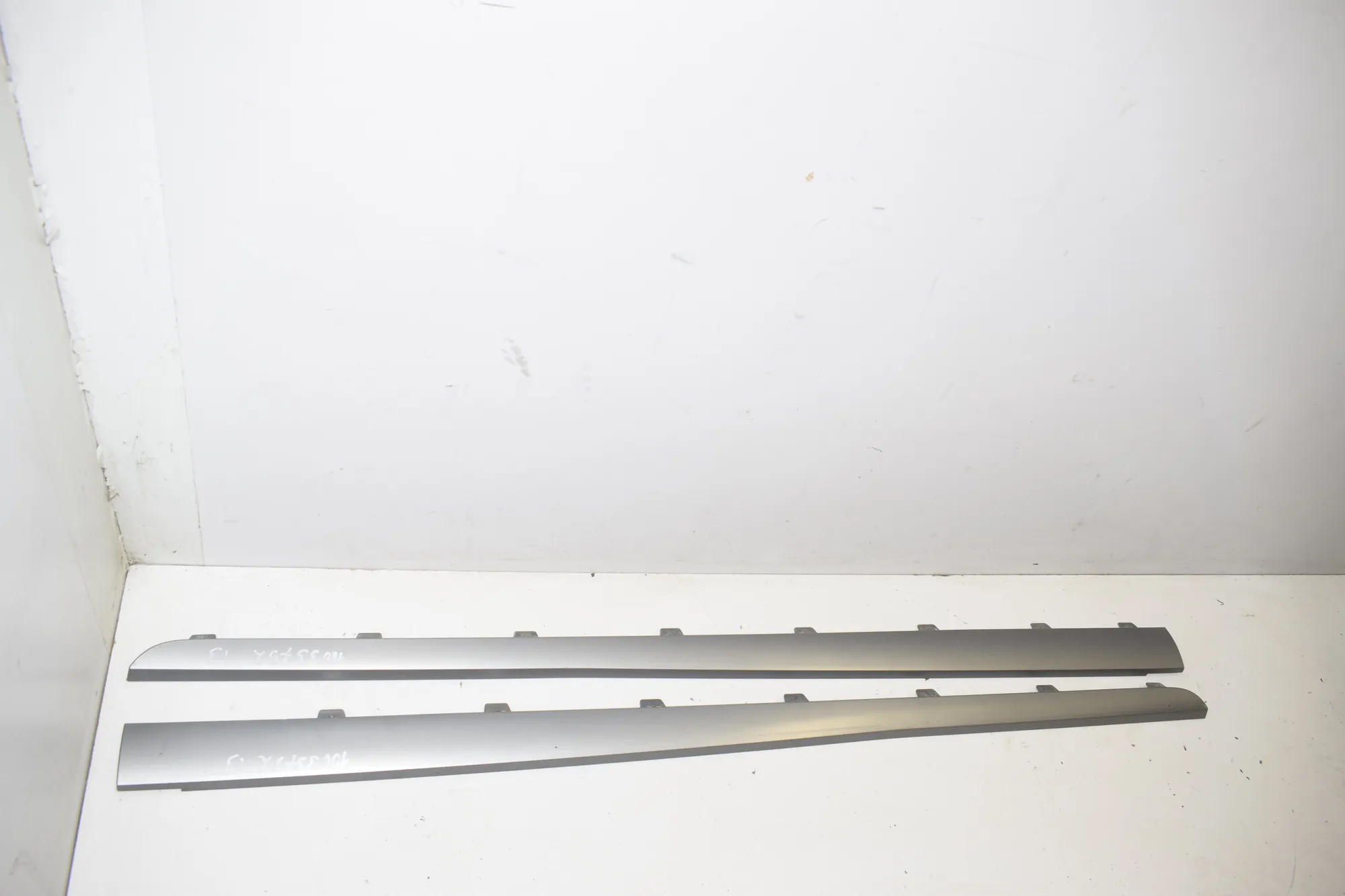 Other Trim Parts – OEM 7369839 · BMW i3 (I01) s Range Extender 2019 – 2