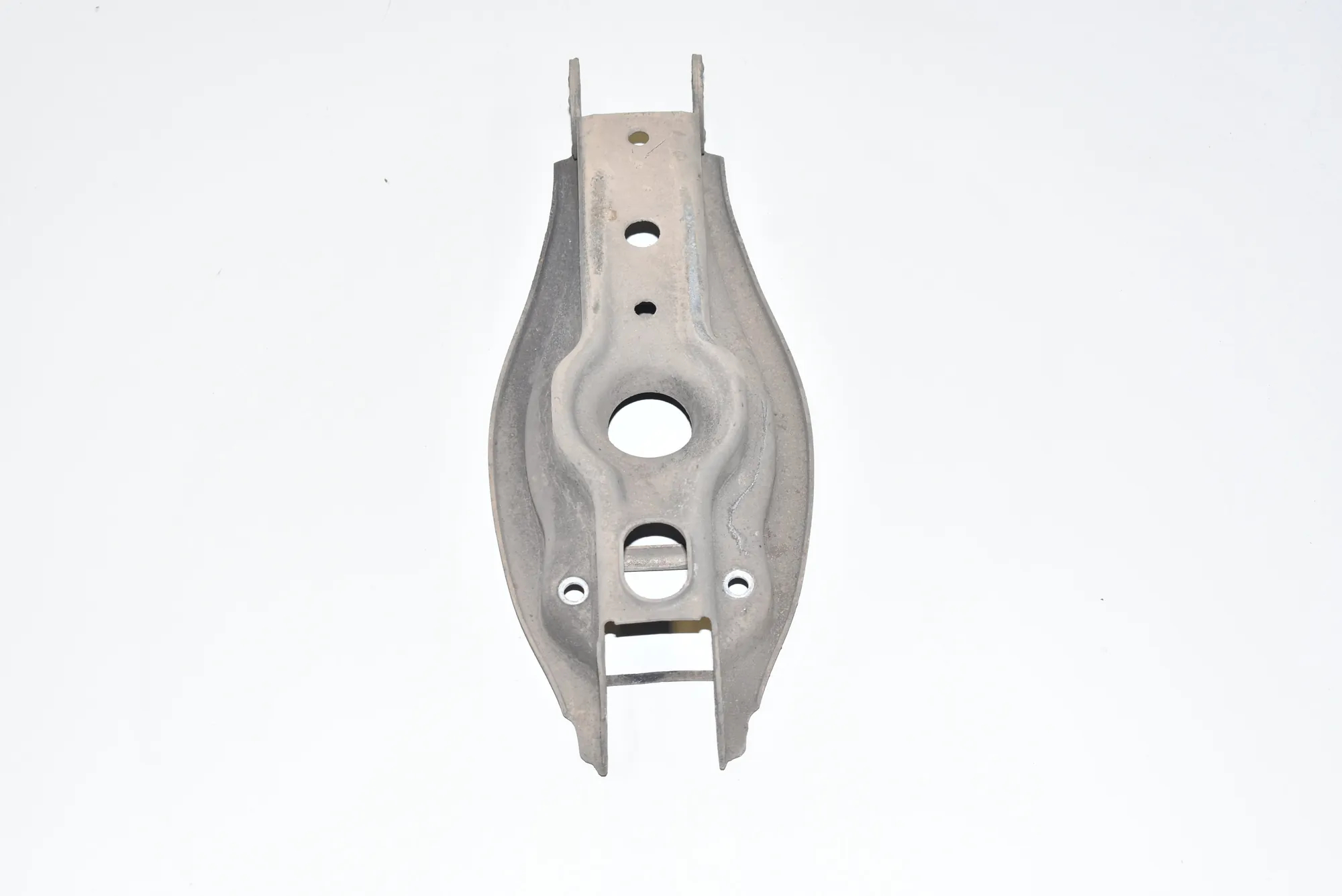 Rear Left Lower Control Arm – OEM 6772899 · BMW 1 (E81) 118 d 2008 – 2